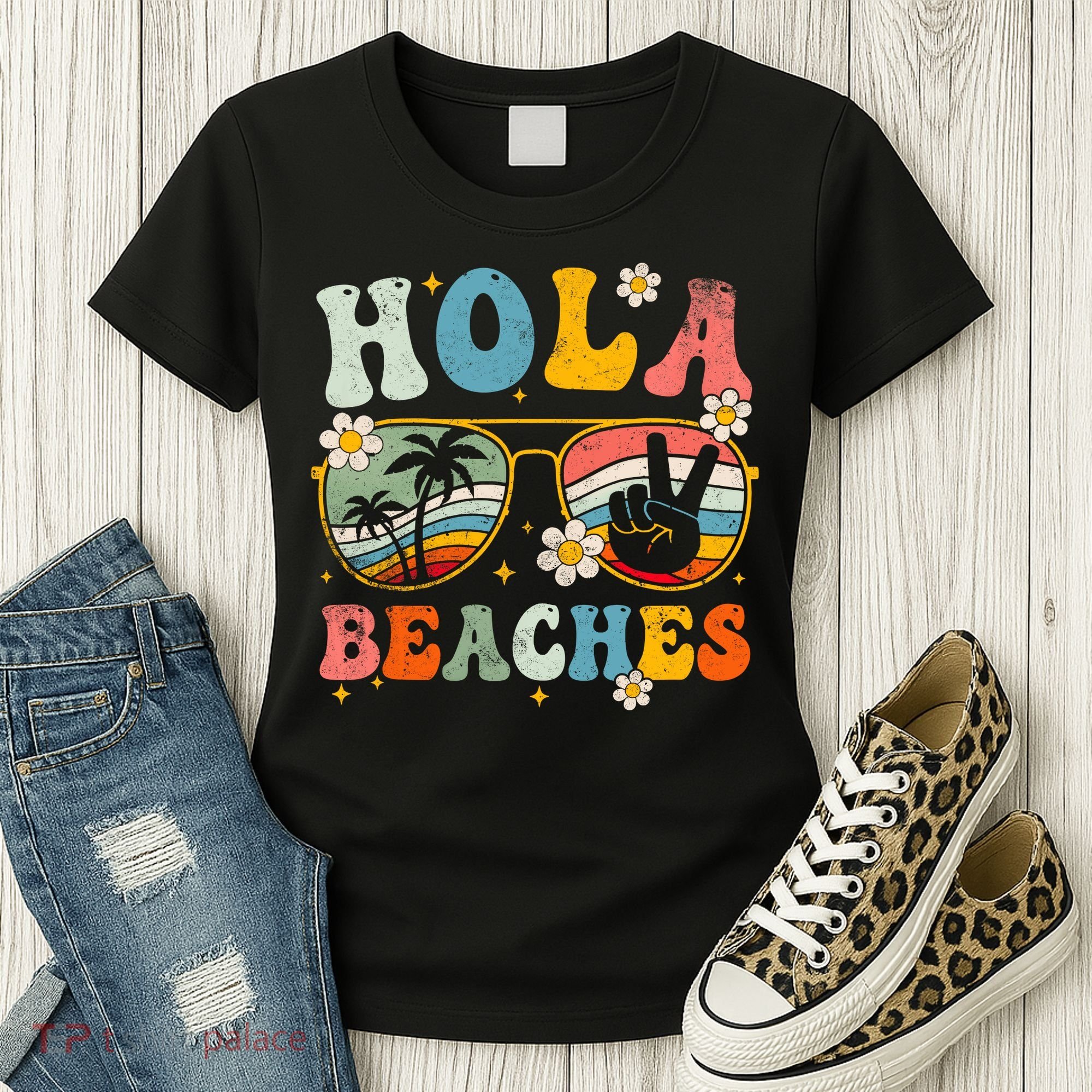 Hola Beaches Groovy Retro Funny Beach Vacation Summer Women's T-Shirt