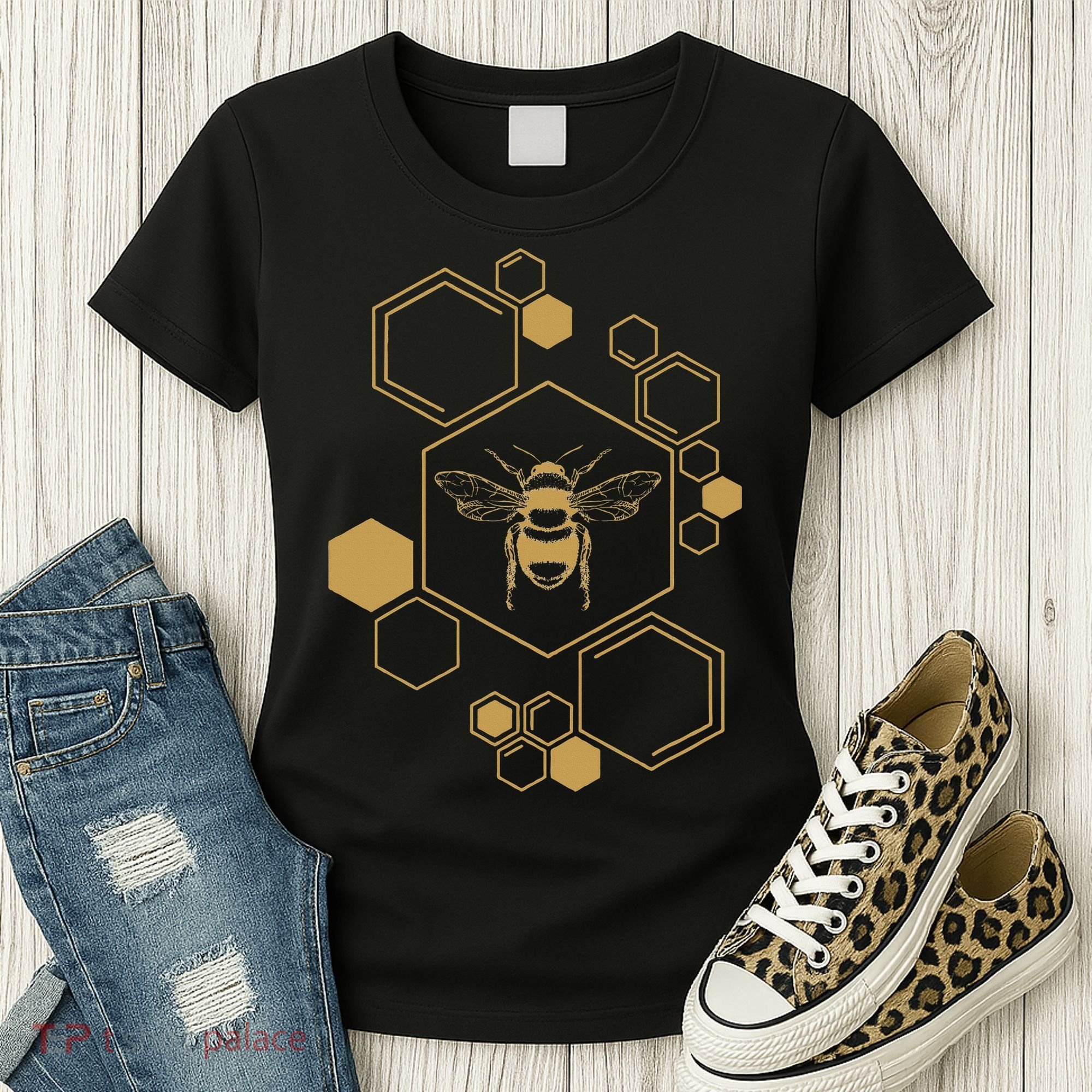 Honey Bee Hive Honeycomb Beekeeping Beekeeper Gift Women's T-Shirt