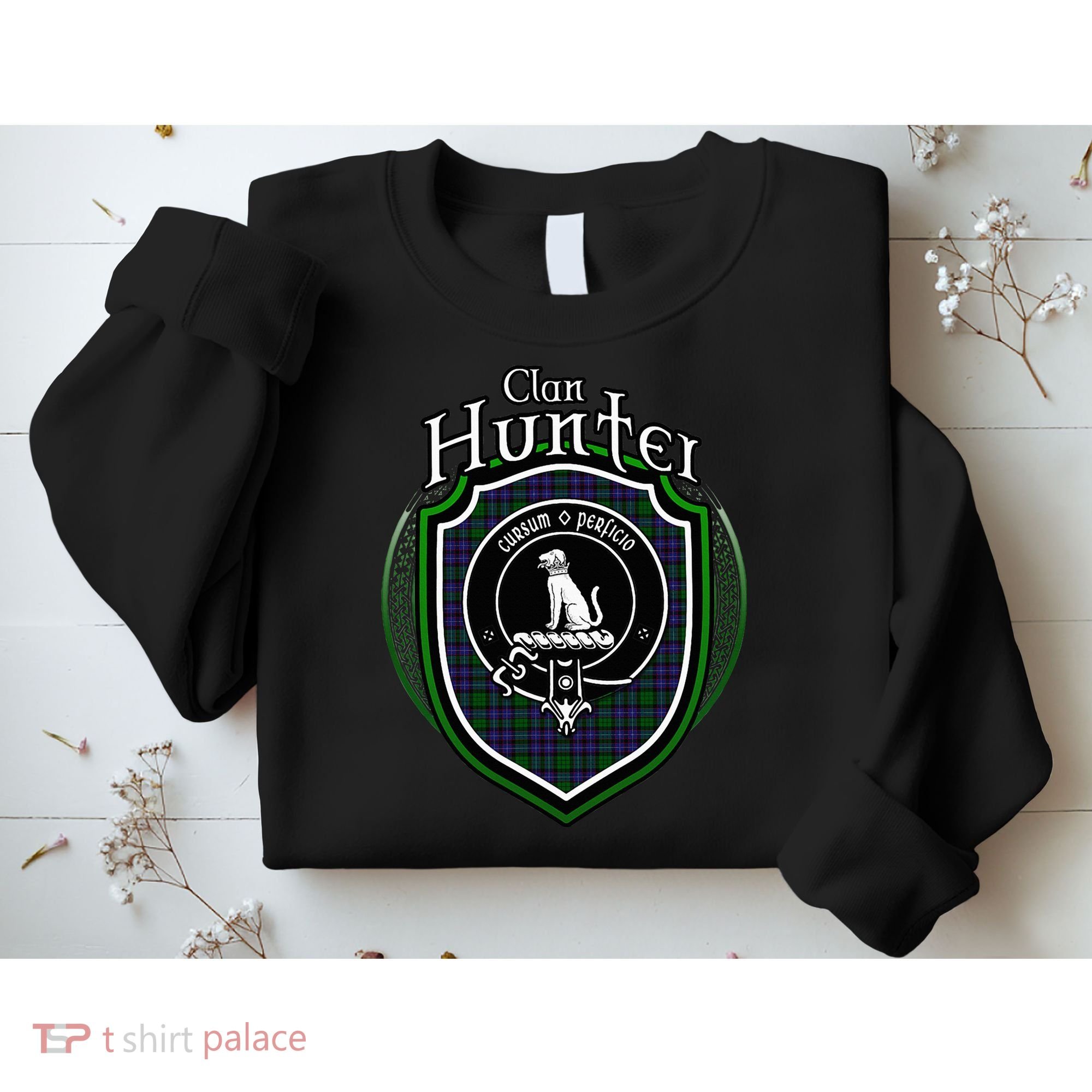 Hunter Clan Crest Scottish Clan Hunter Family Crest Badge Sweatshirt