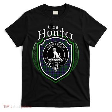 Hunter Clan Crest Scottish Clan Hunter Family Crest Badge T-Shirt