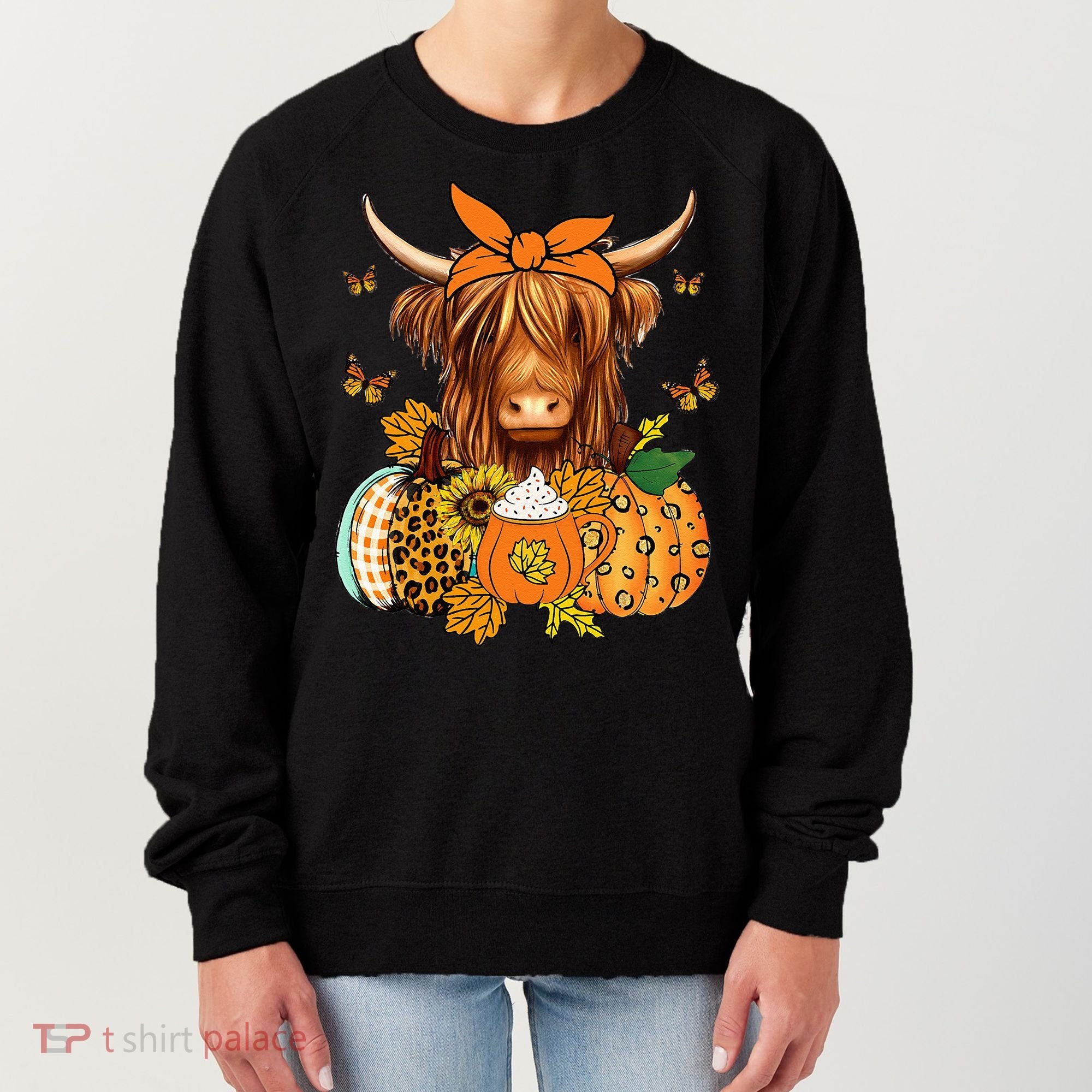 Highland Cow Fall And Leaves Pumpkins Autumn Thanksgiving Women's Sweatshirt