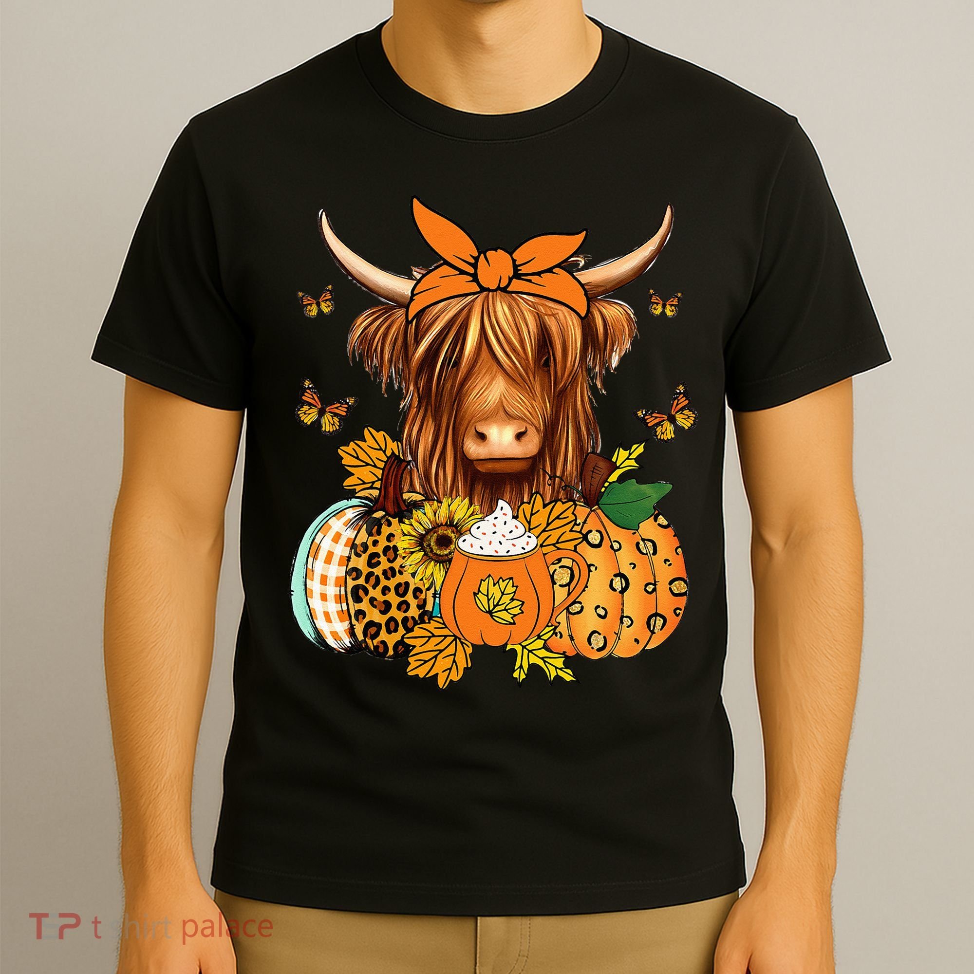 Highland Cow Fall And Leaves Pumpkins Autumn Thanksgiving T-Shirt