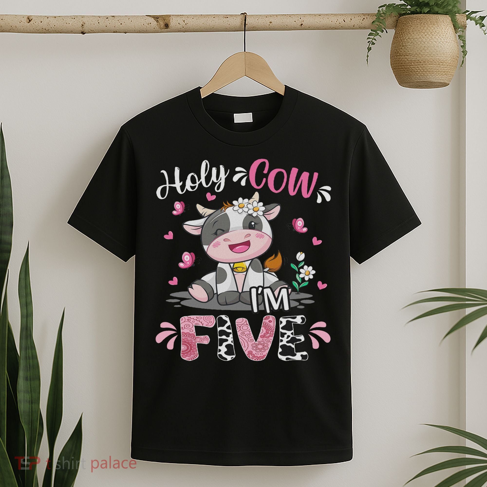 Holy Cow I'm Five 5 Years Old 5th Birthday Girl Outfit T-Shirt