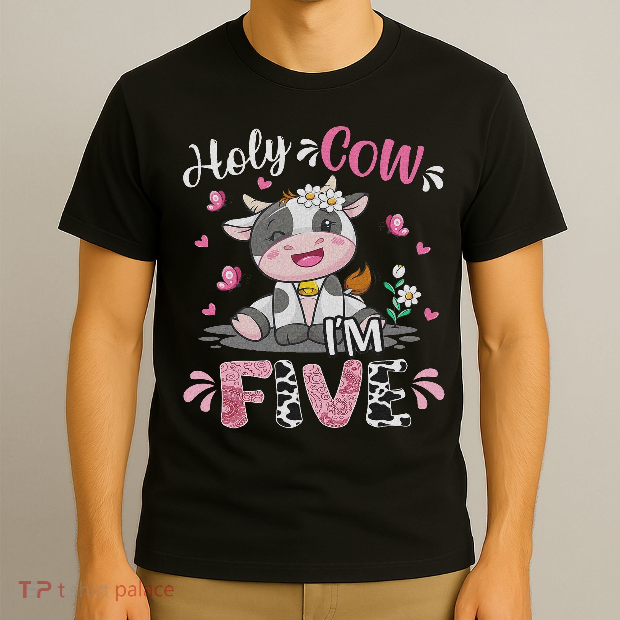 Holy Cow I'm Five 5 Years Old 5th Birthday Girl Outfit T-Shirt