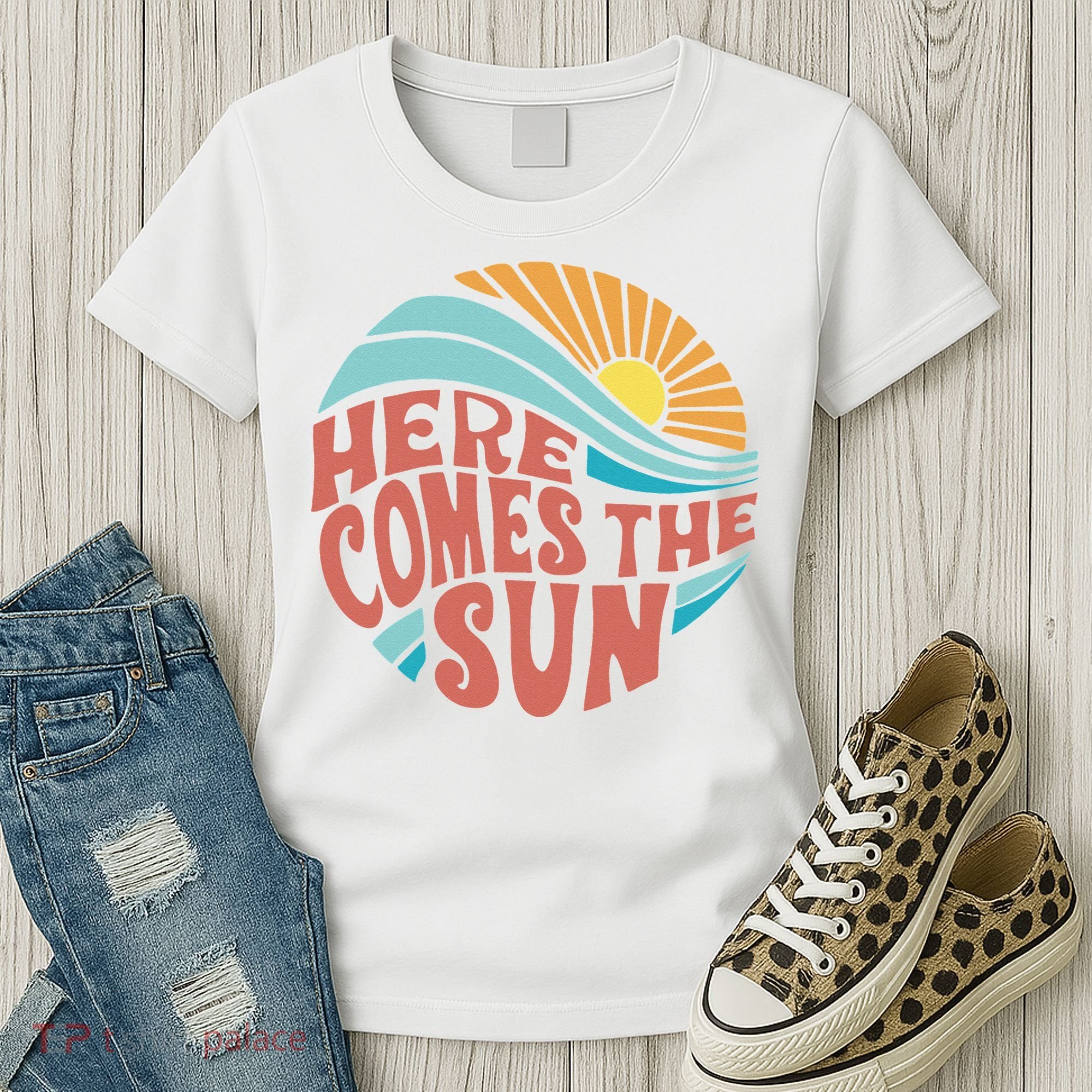 Here Comes The Sun  Baby Summer Beach Women's T-Shirt