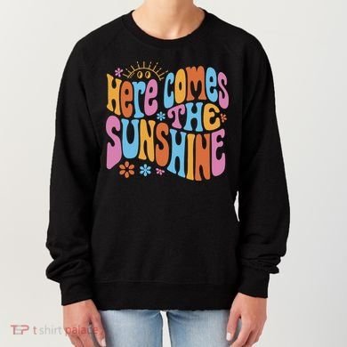 Here Comes The Sunshine Colorful Retro Women's Sweatshirt