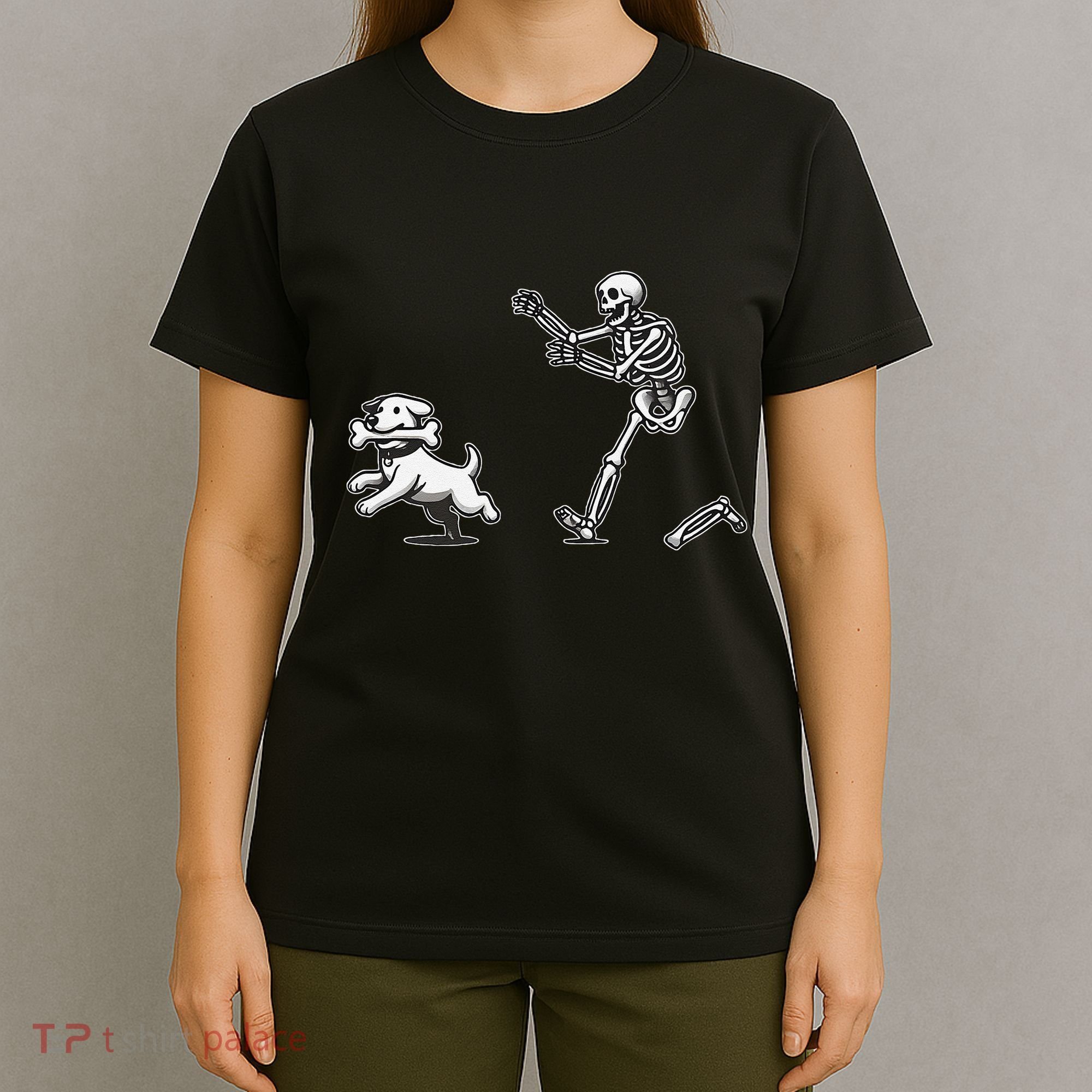Halloween Dog Funny Skeleton Skeleton Chasing Dog Gift T-Shirt