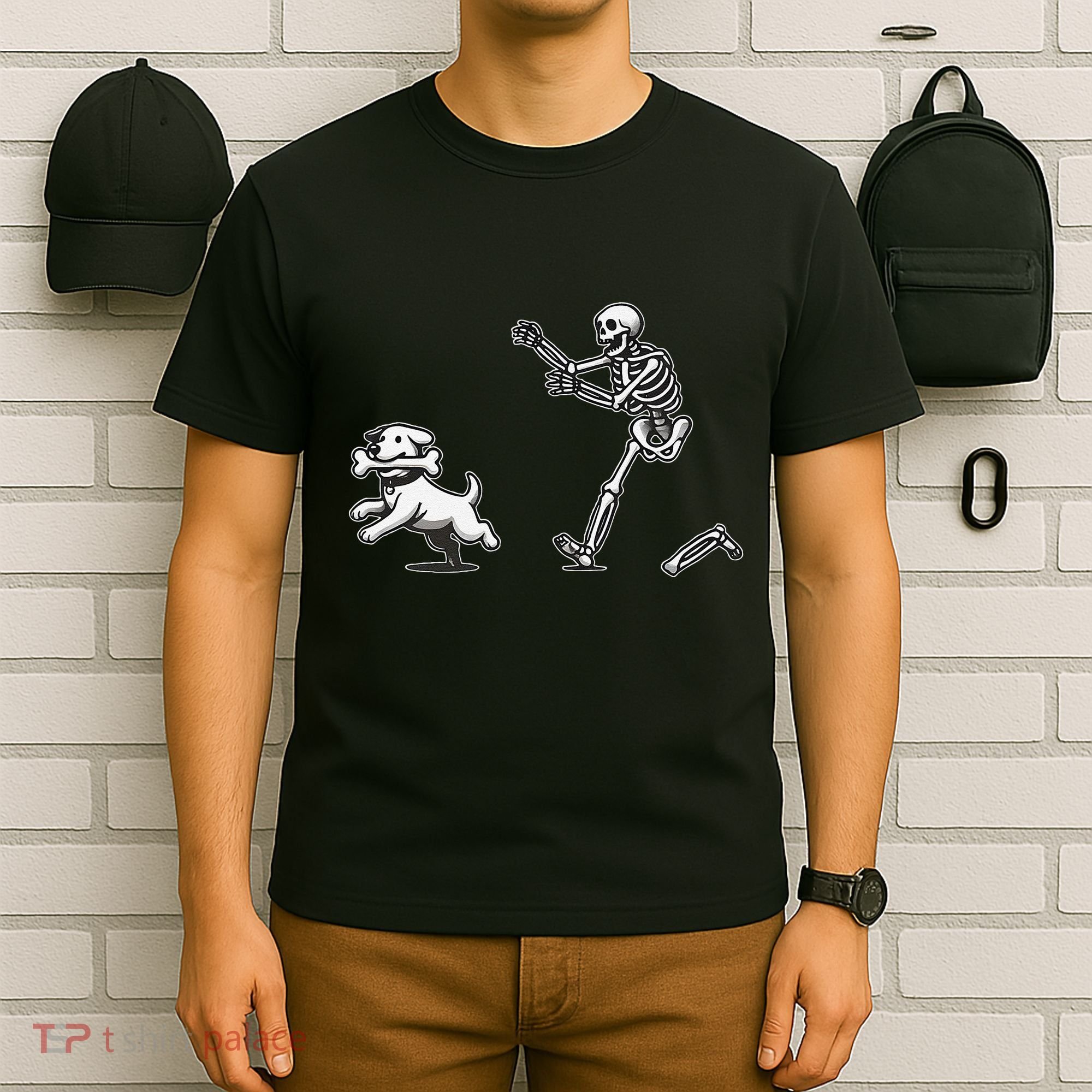 Halloween Dog Funny Skeleton Skeleton Chasing Dog Gift T-Shirt