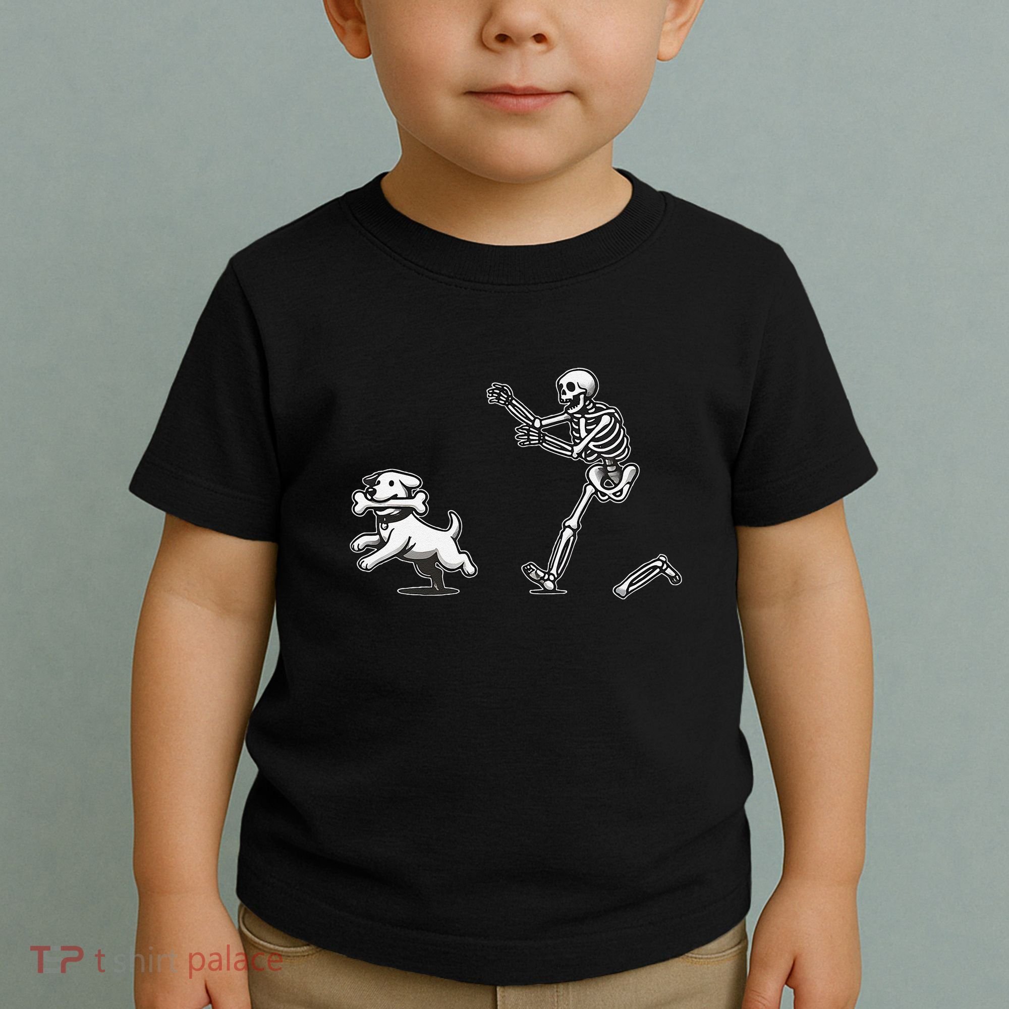 Halloween Dog Funny Skeleton Skeleton Chasing Dog Gift Toddler T-Shirt