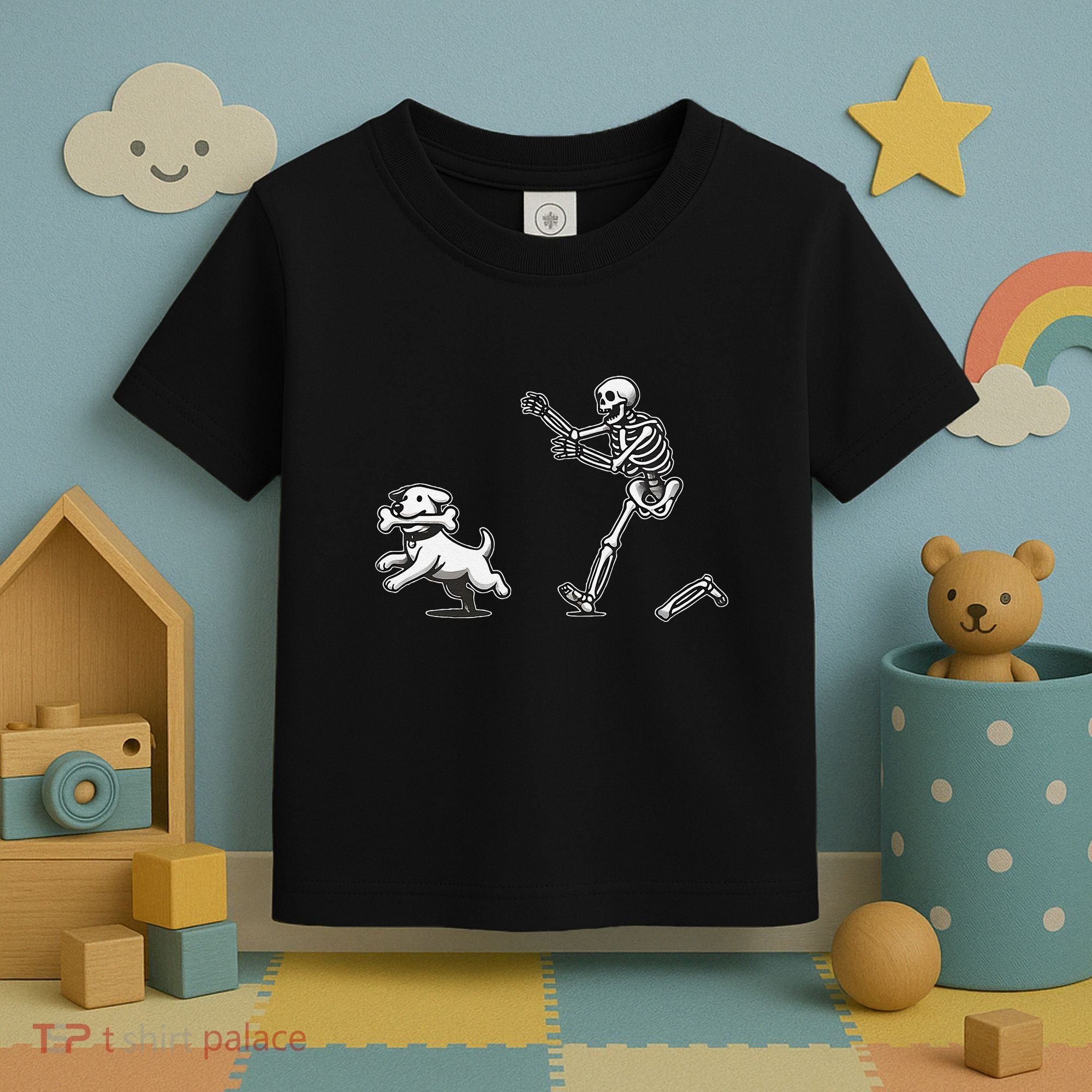 Halloween Dog Funny Skeleton Skeleton Chasing Dog Gift Toddler T-Shirt