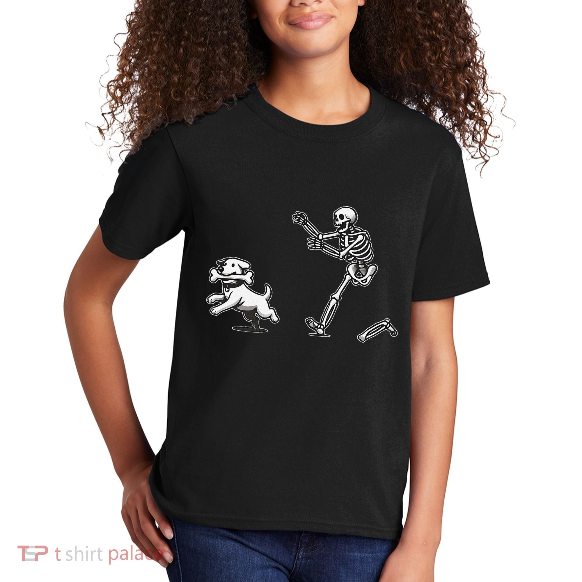 Halloween Dog Funny Skeleton Skeleton Chasing Dog Gift Kids T-Shirt