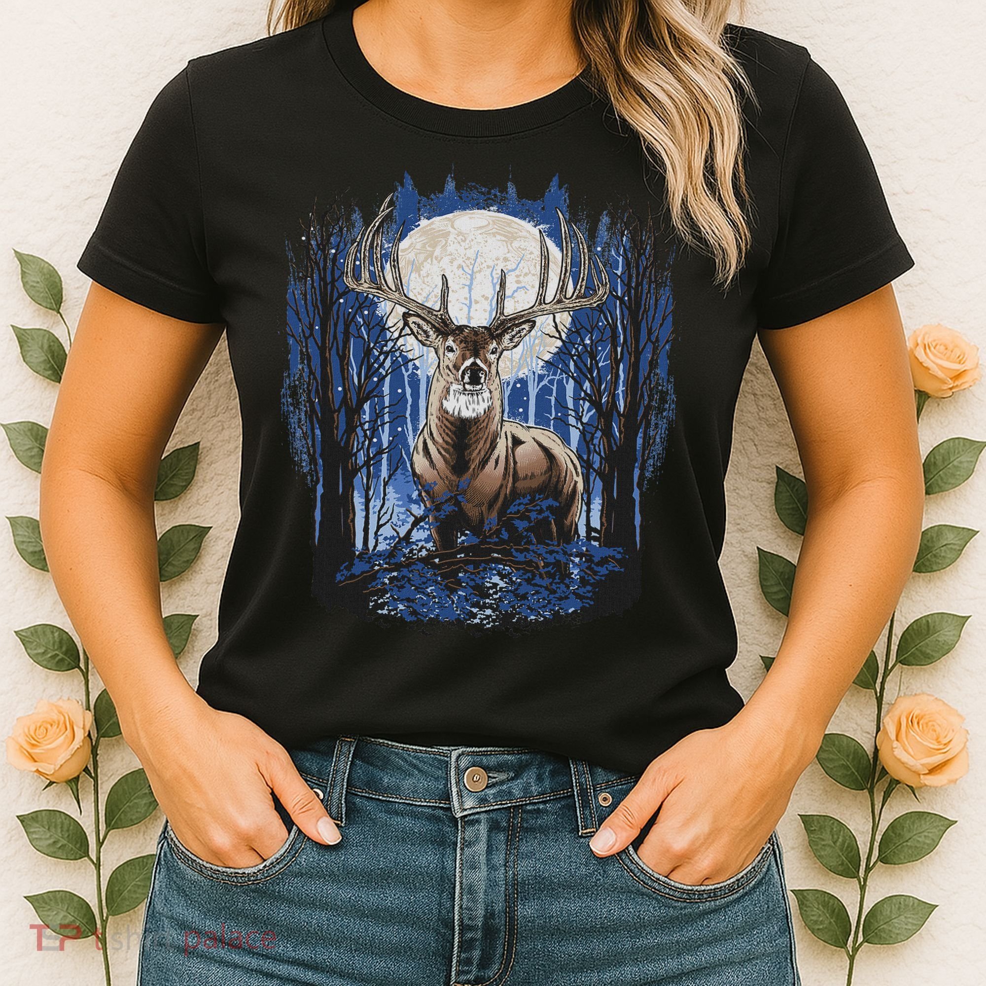 Hunters Deer Hunting Big Whitetail Buck Women's T-Shirt