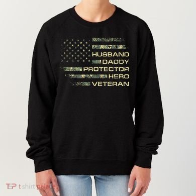 Husband Daddy Protector Hero Veteran Usa Flag Camouflage Dad Women's Sweatshirt