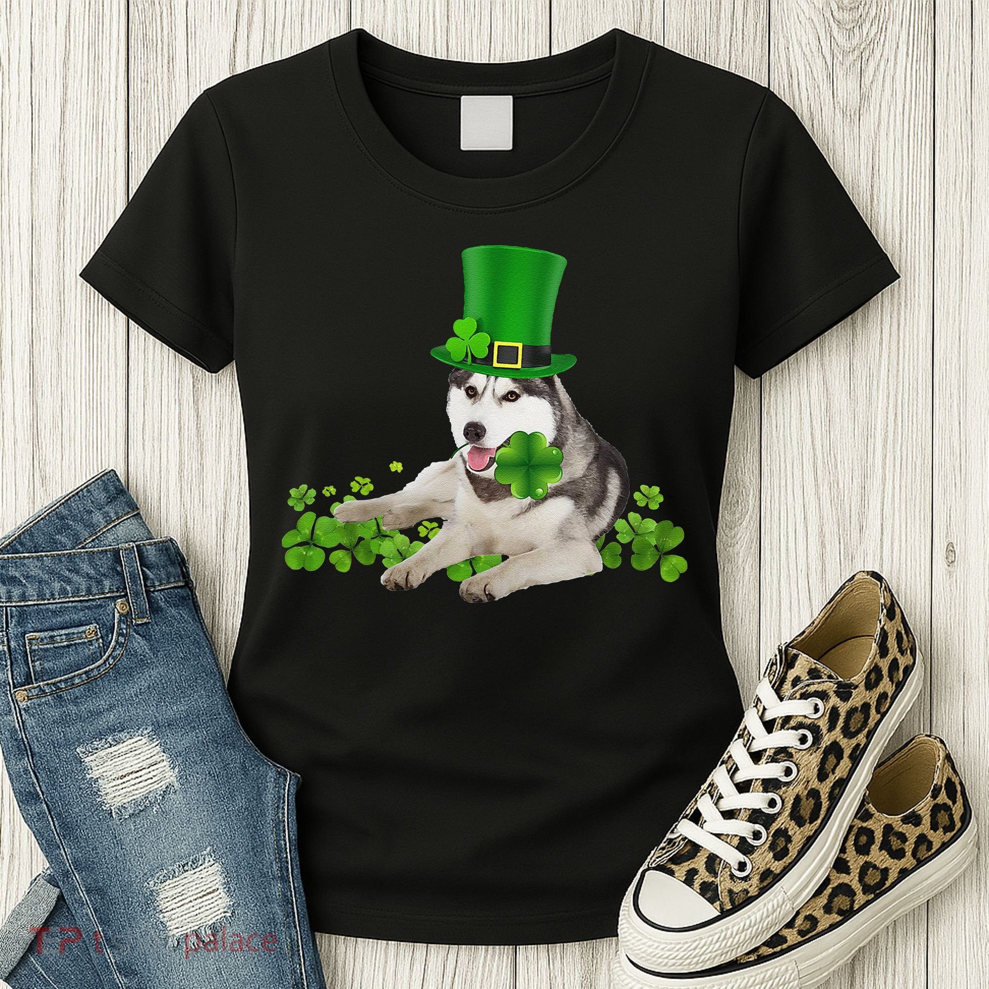 Husky Dog Shamrock St. Patrick's Day Saint Paddy's Irish Women's T-Shirt