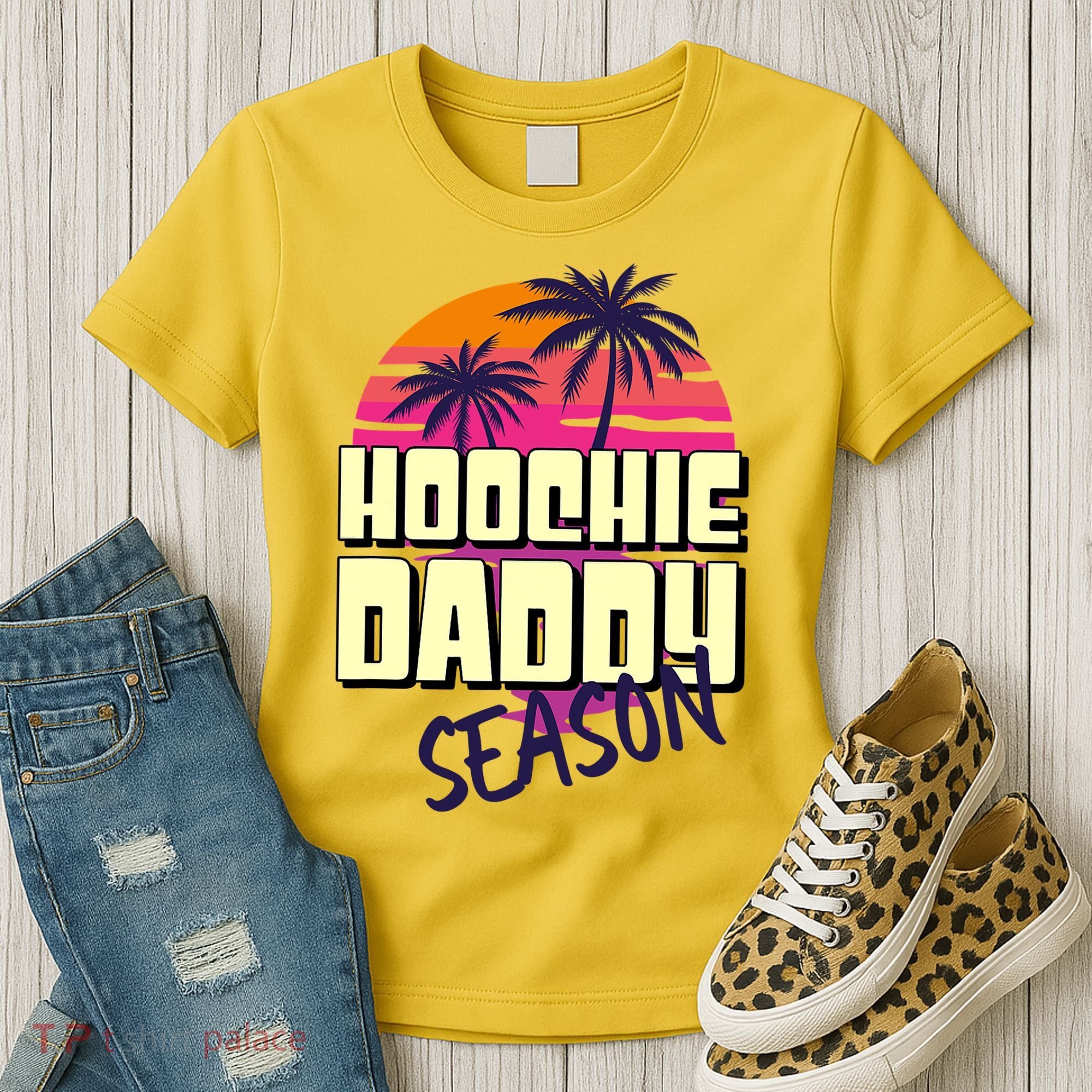 Hoochie Daddy Season Summer Beach Retro Father's Day Gift Women's T-Shirt