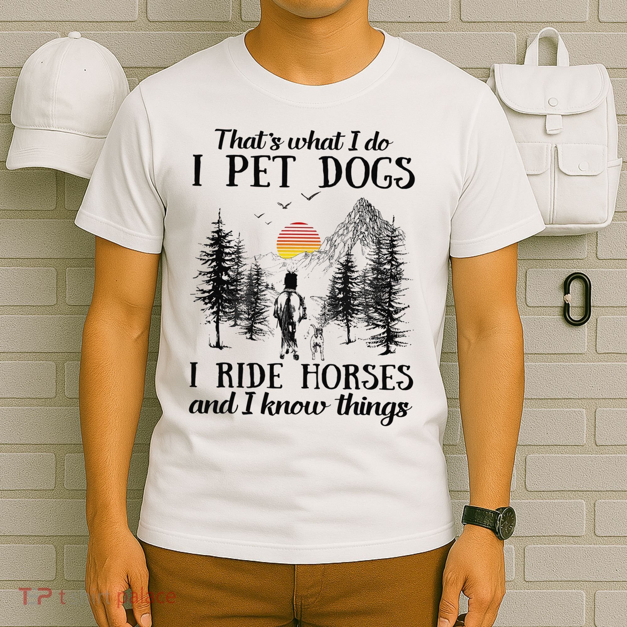 Horse Dog That's What I Do I Pet Dog I Ride Horse Xmas  T-Shirt