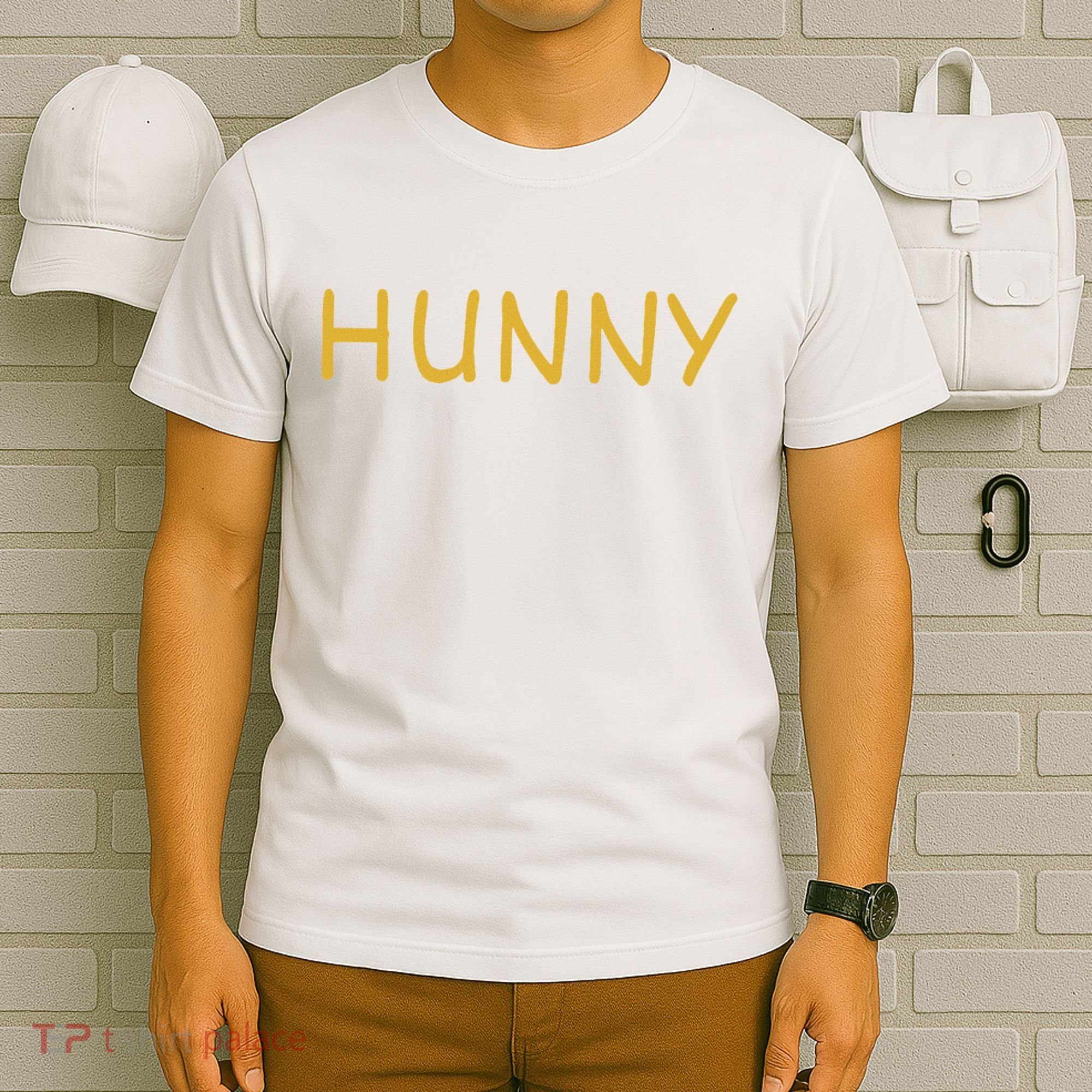 Hunny ! Dress Up As A Special Bear! Halloween Costume! T-Shirt