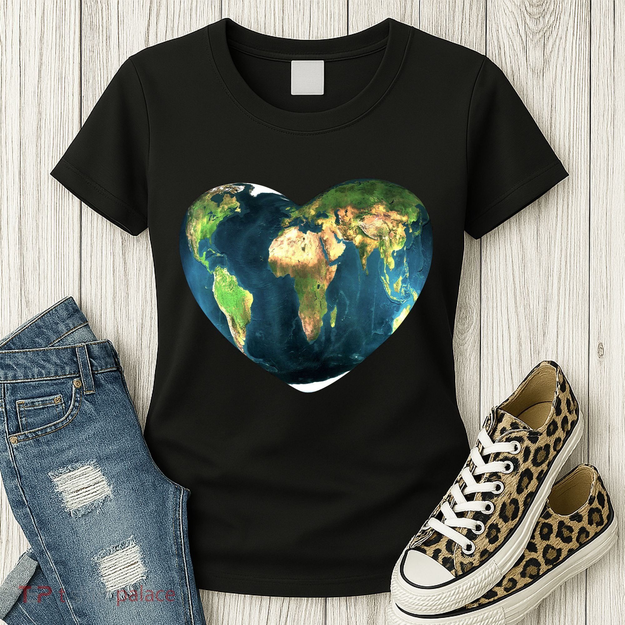 Heart Of The World Love Earth Women's T-Shirt