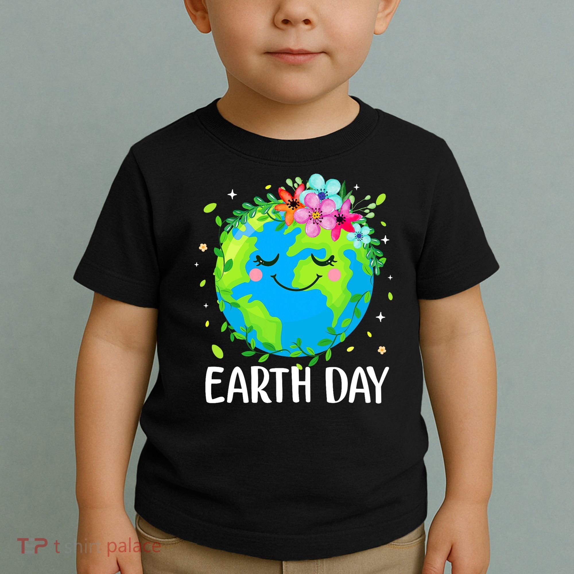 Happy Earth Day Cute Earth With Floral Earth Day Toddler T-Shirt