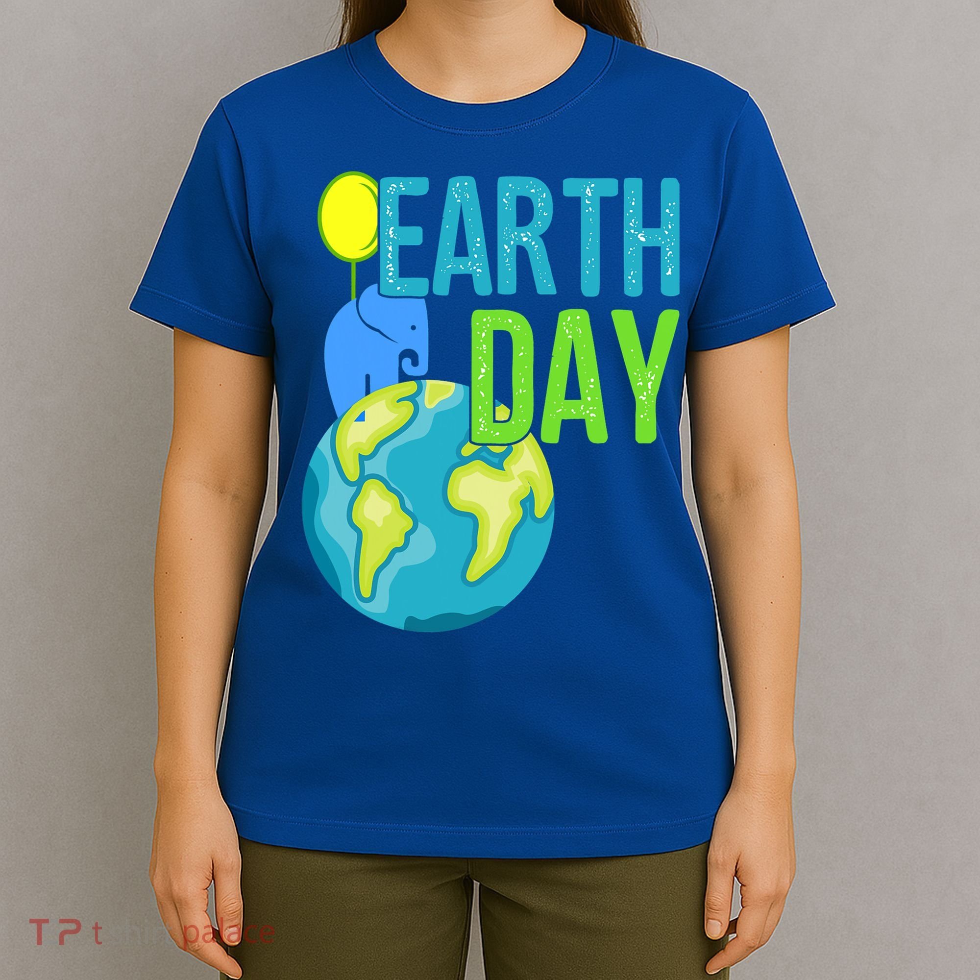 Happy Earth Day Great Vintage Earth Day Elephant Cute Gift T-Shirt