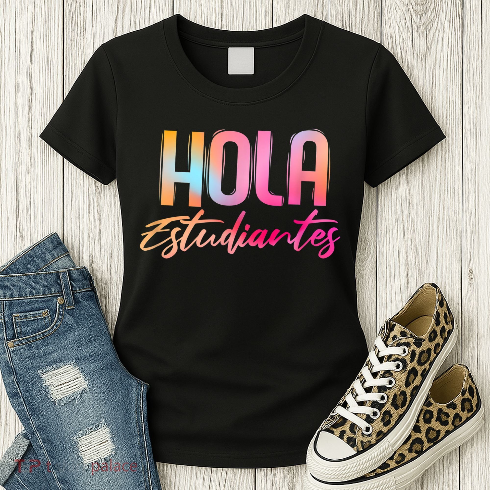 Hola Estudiantes Spanish Teacher Funny Back To School Women's T-Shirt