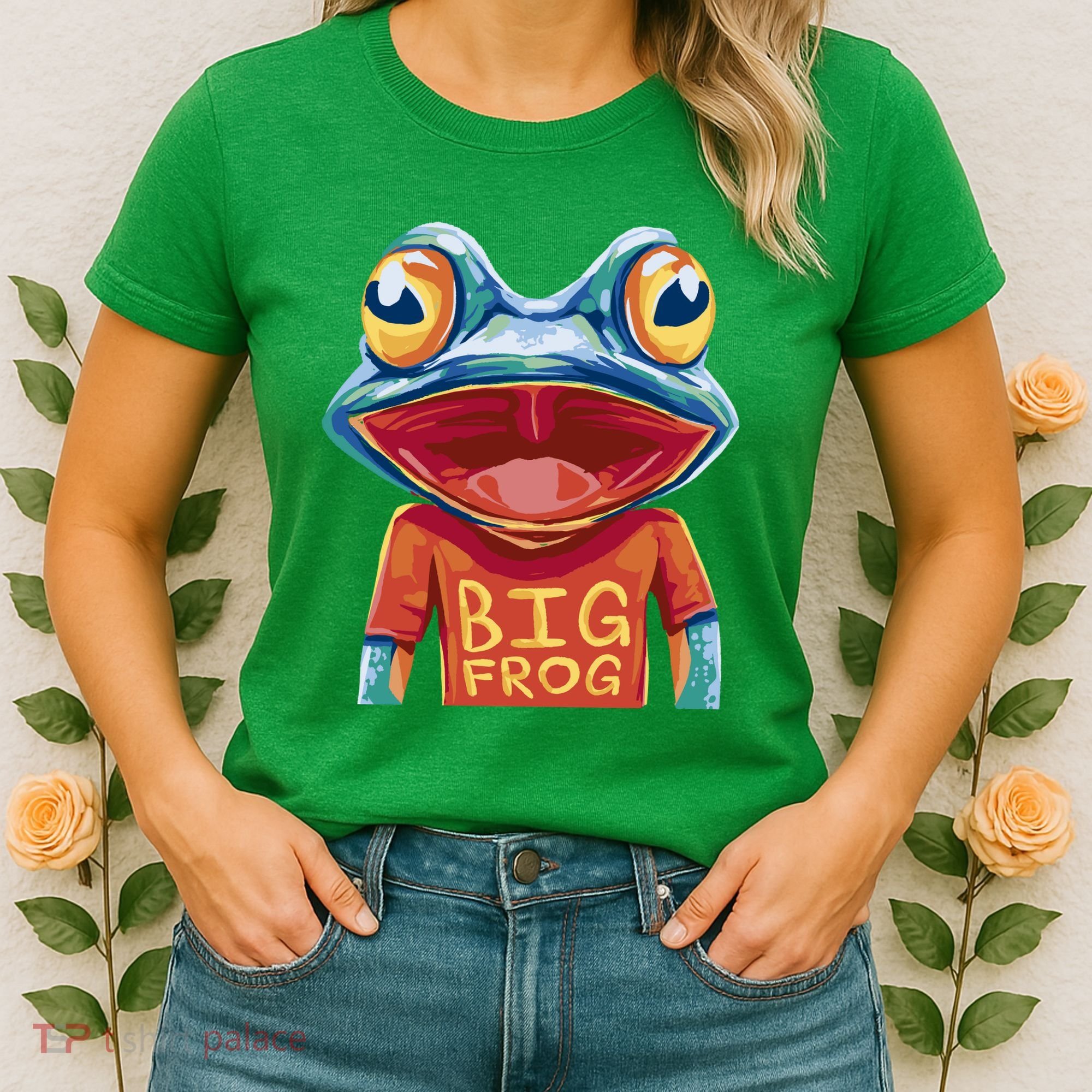 Happy Frog With Big Eyes Women's T-Shirt