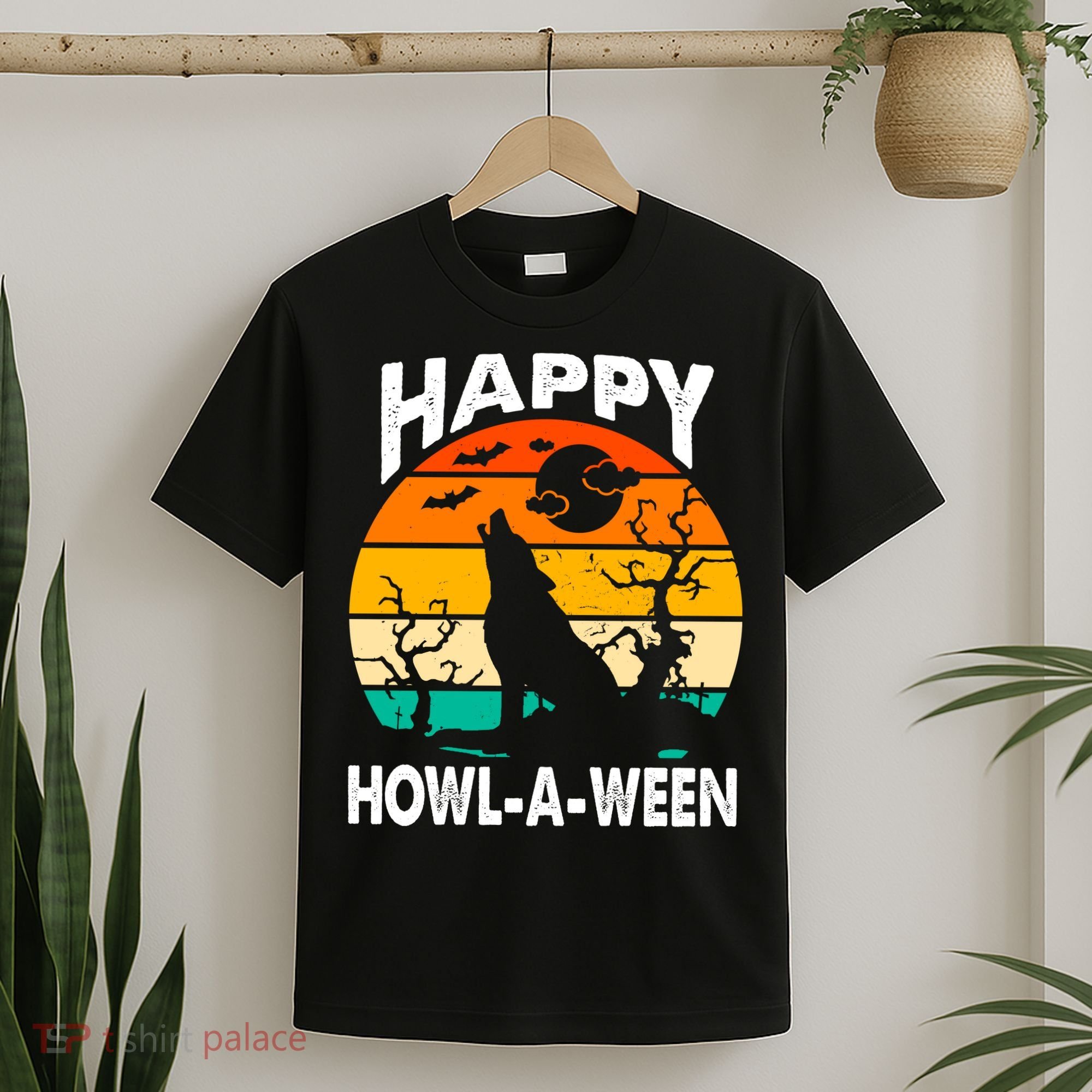 Happy Howl A Ween Halloween Wolf Retro T-Shirt