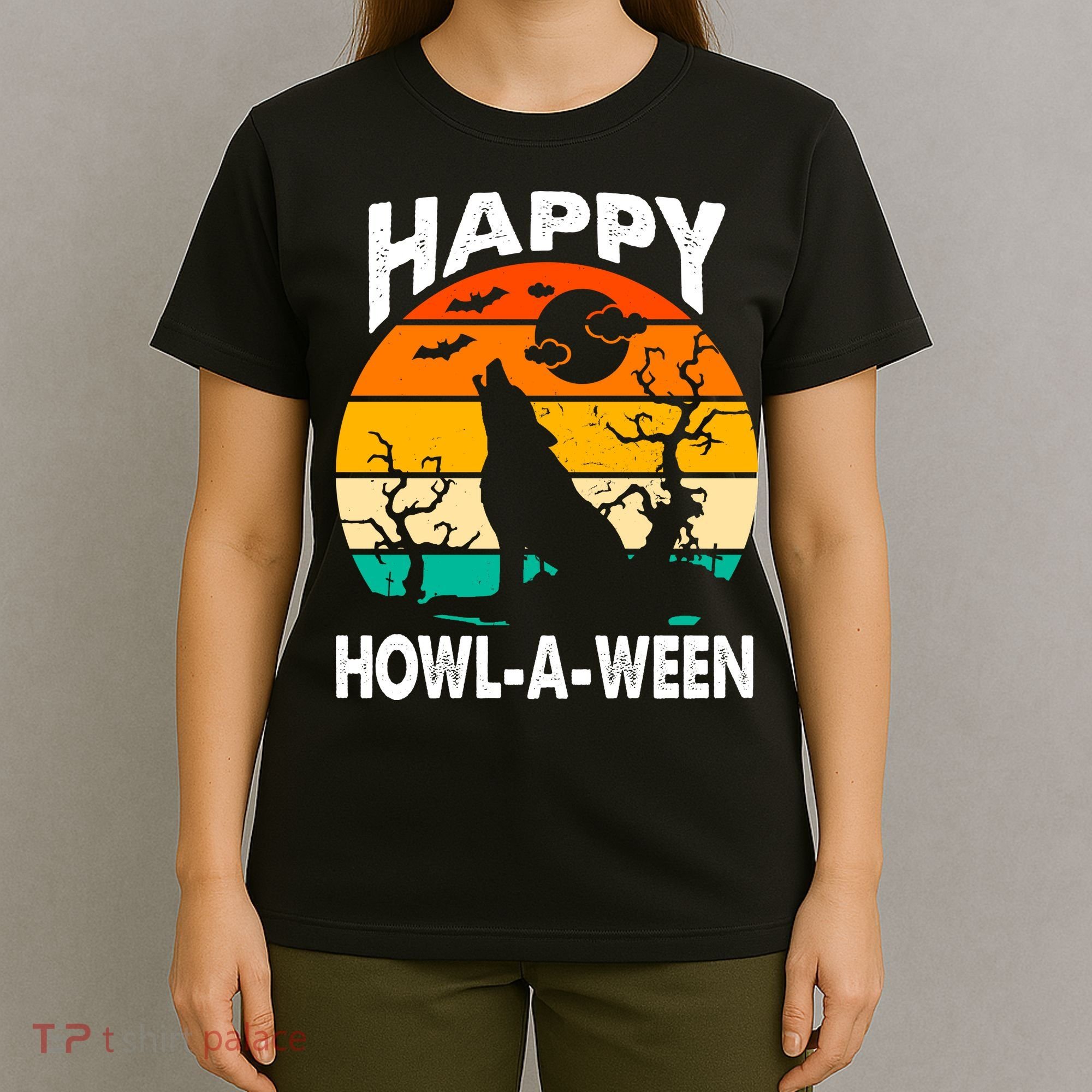 Happy Howl A Ween Halloween Wolf Retro T-Shirt