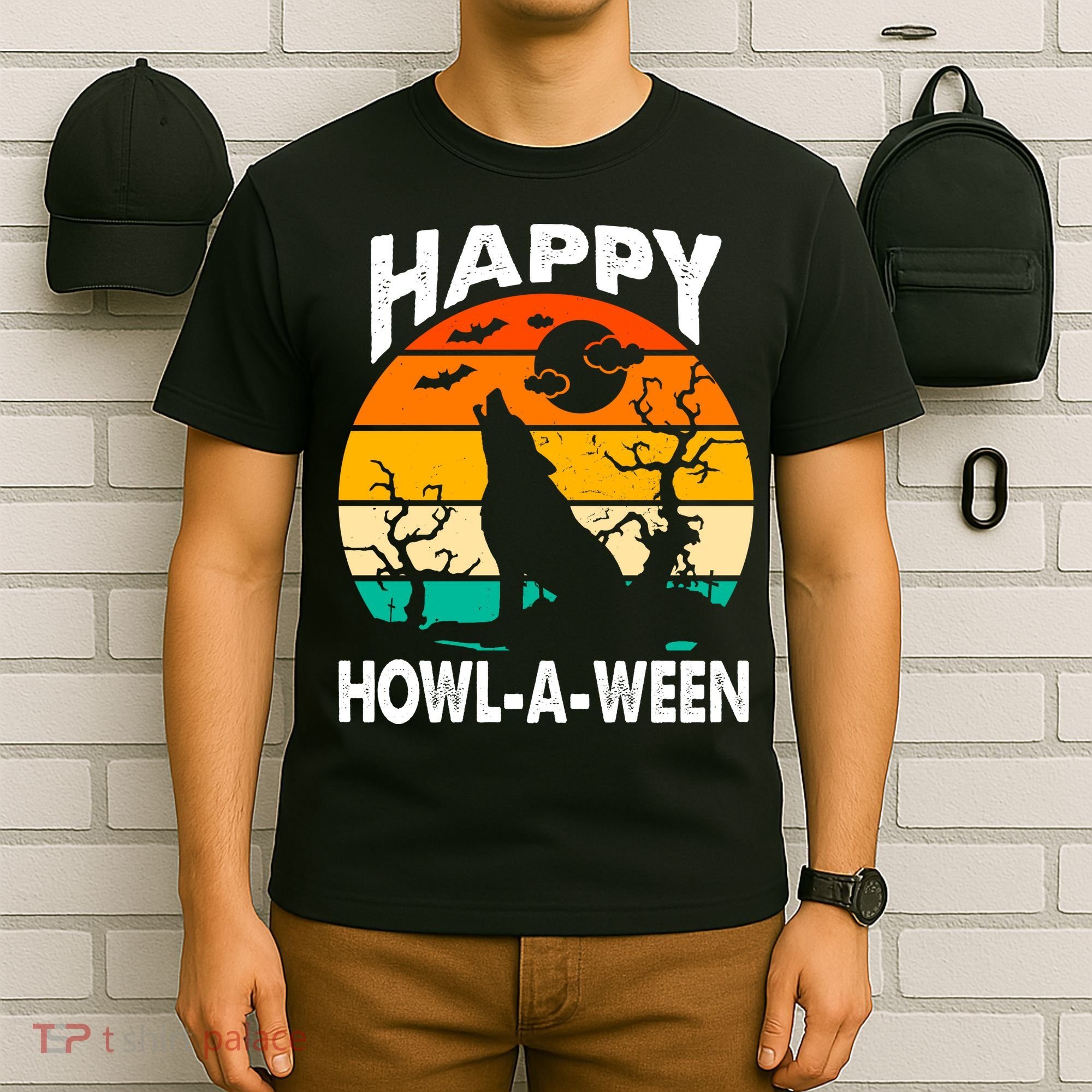 Happy Howl A Ween Halloween Wolf Retro T-Shirt