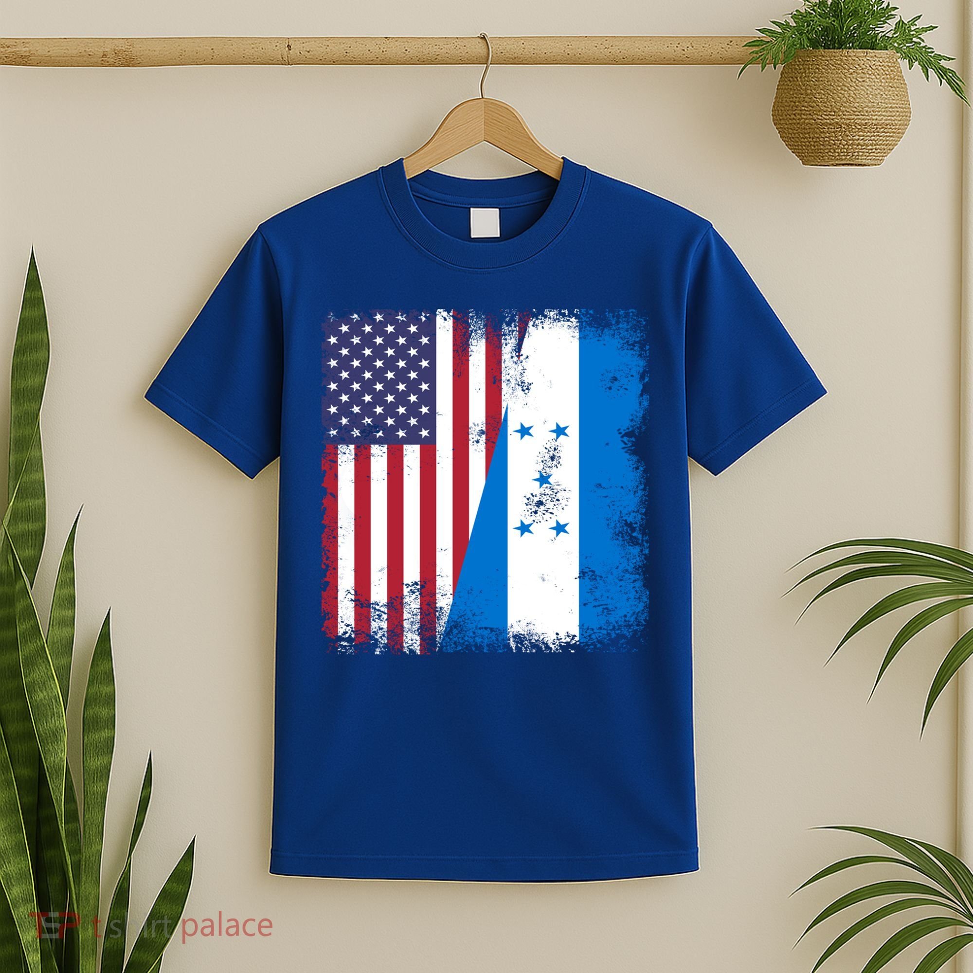 Half Honduran Flag Vintage Honduras Usa Gift Cool Gift T-Shirt