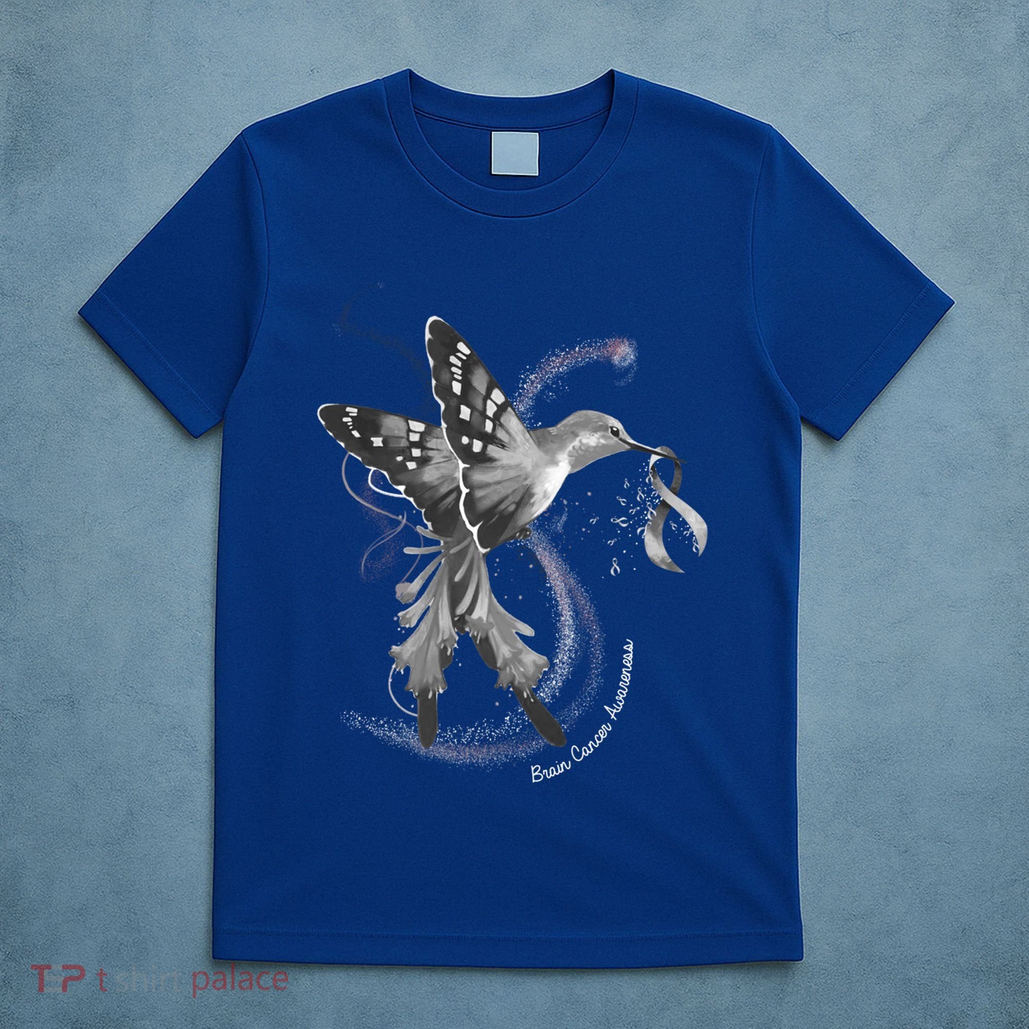 Hummingbird Holding Gray Ribbon Brain Cancer Awareness Cool Gift T-Shirt