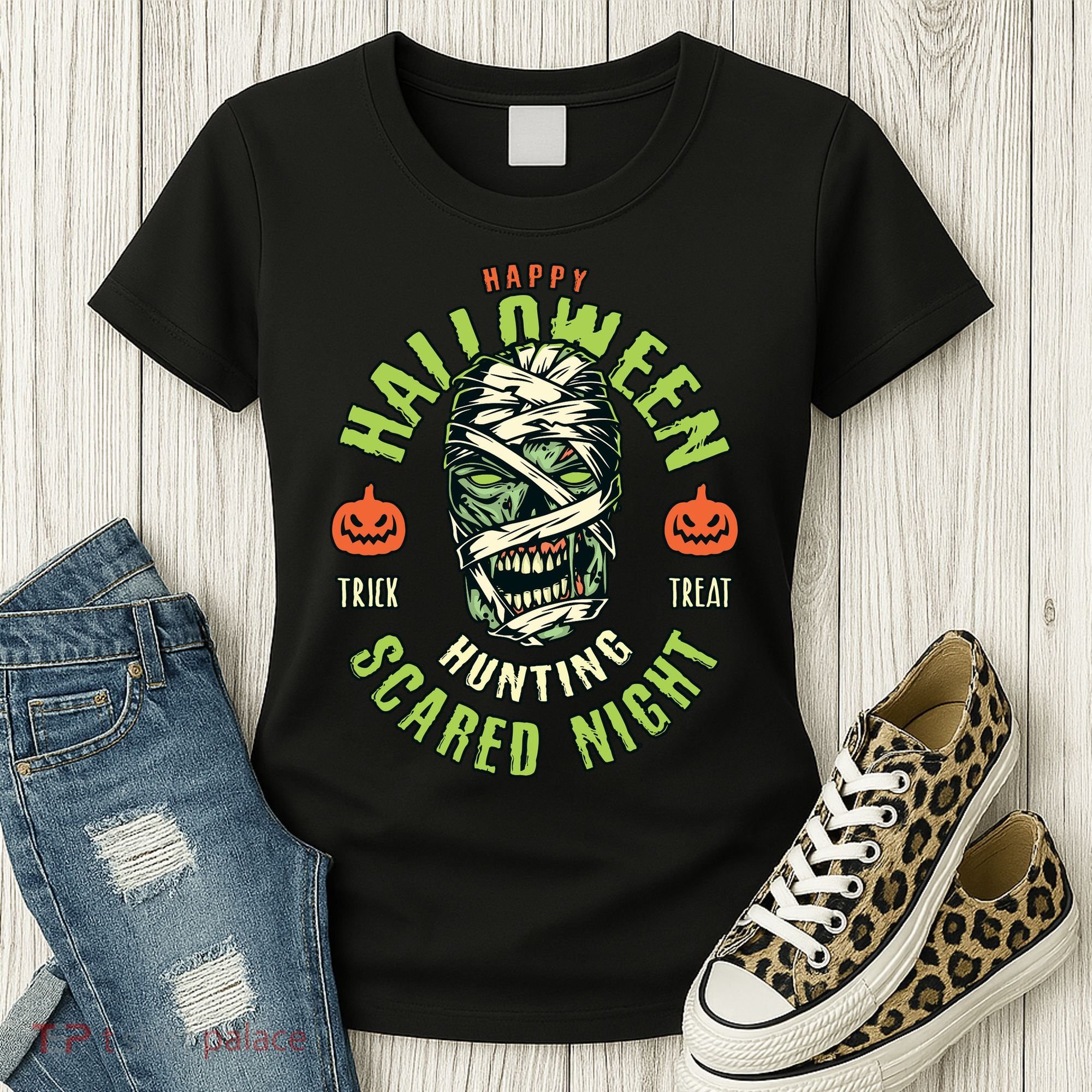 Happy Halloween Scared Night Mummy Women's T-Shirt