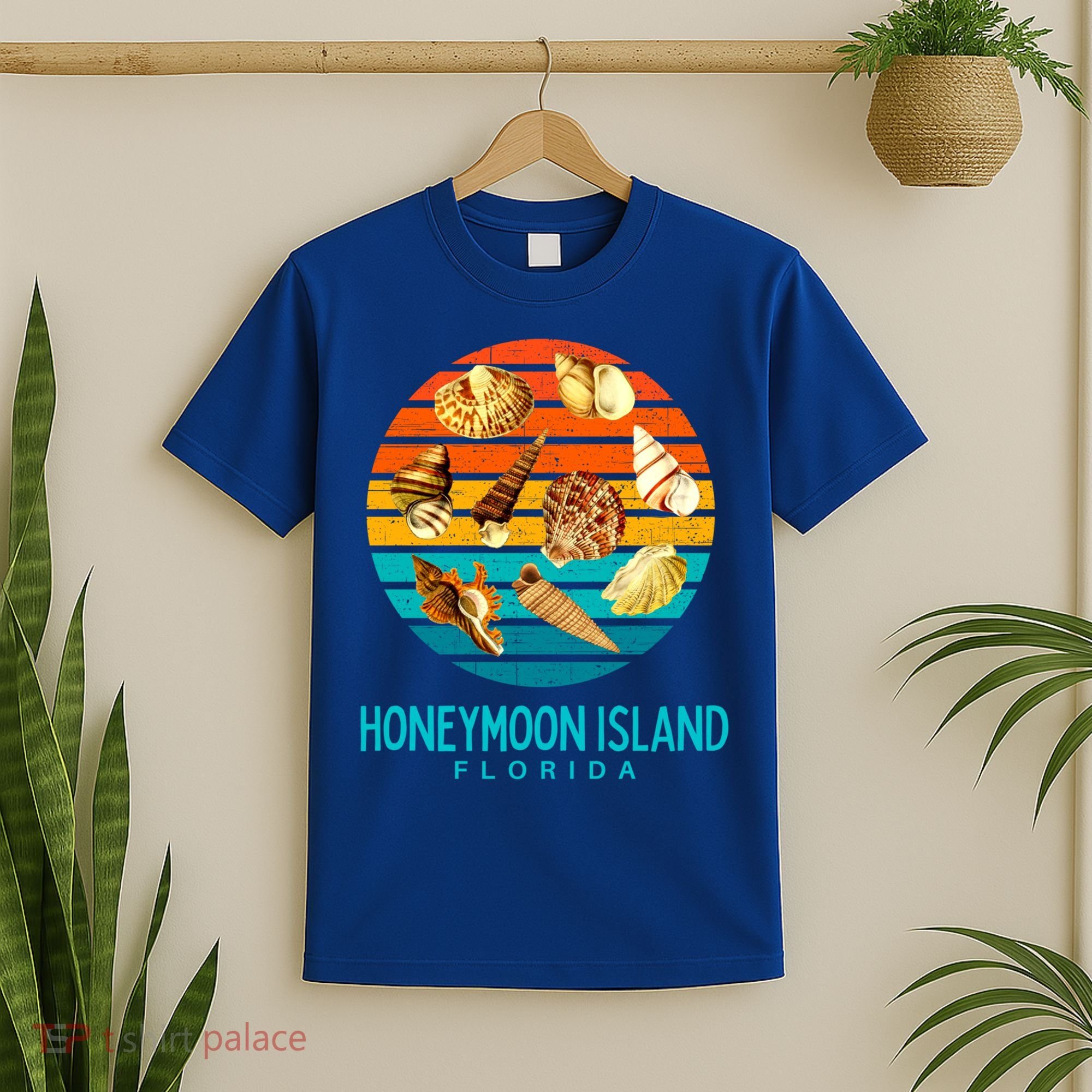 Honeymoon Island Florida Beach Shells Novelty Funny Gift T-Shirt