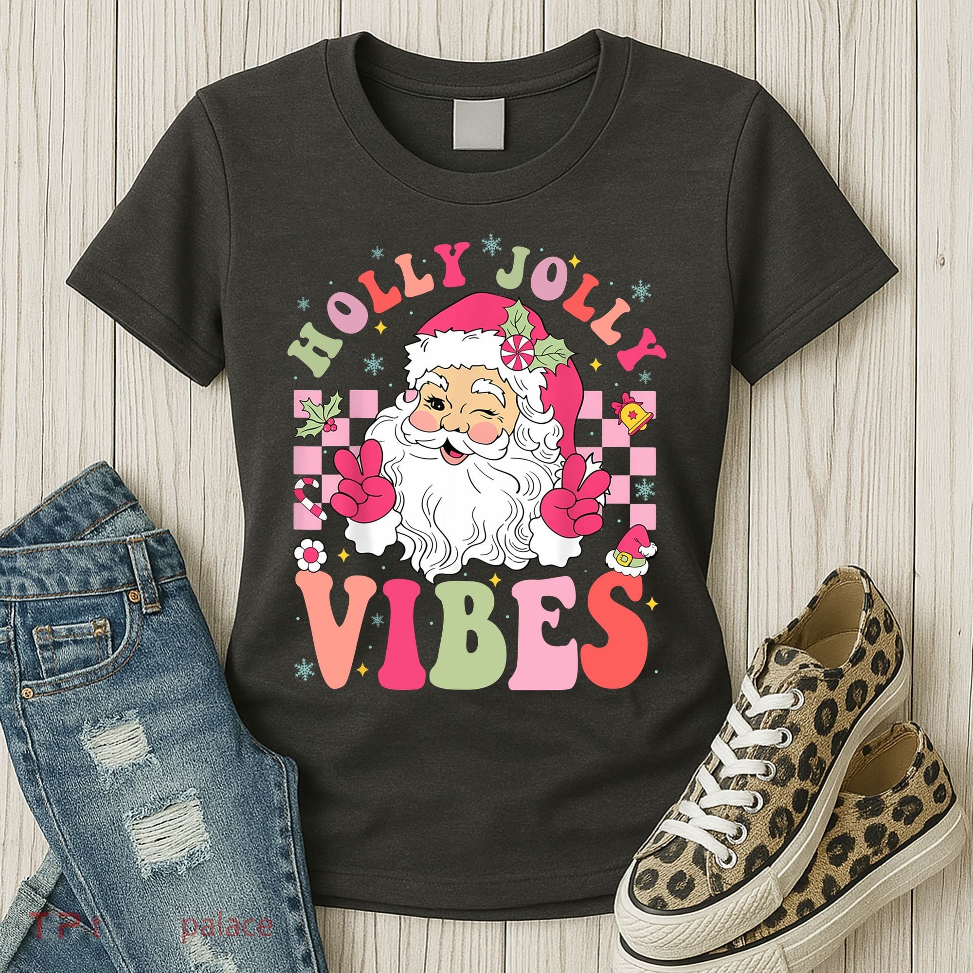 Holly Jolly Vibes Groovy Cute Santa Claus Christmas Women's T-Shirt