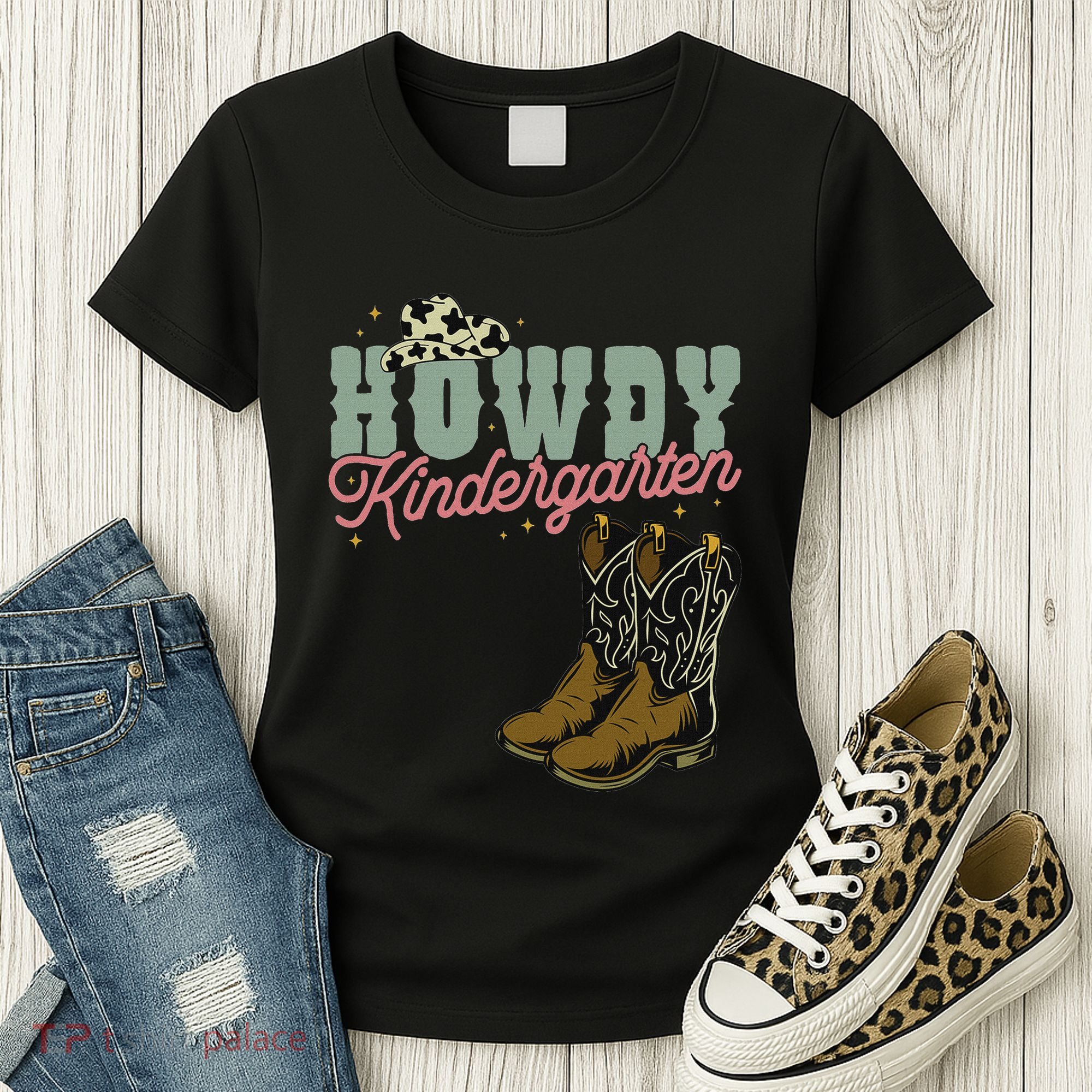Howdy Kindergarten Cowgirl Cowboy Teacher Kindergarten Women's T-Shirt