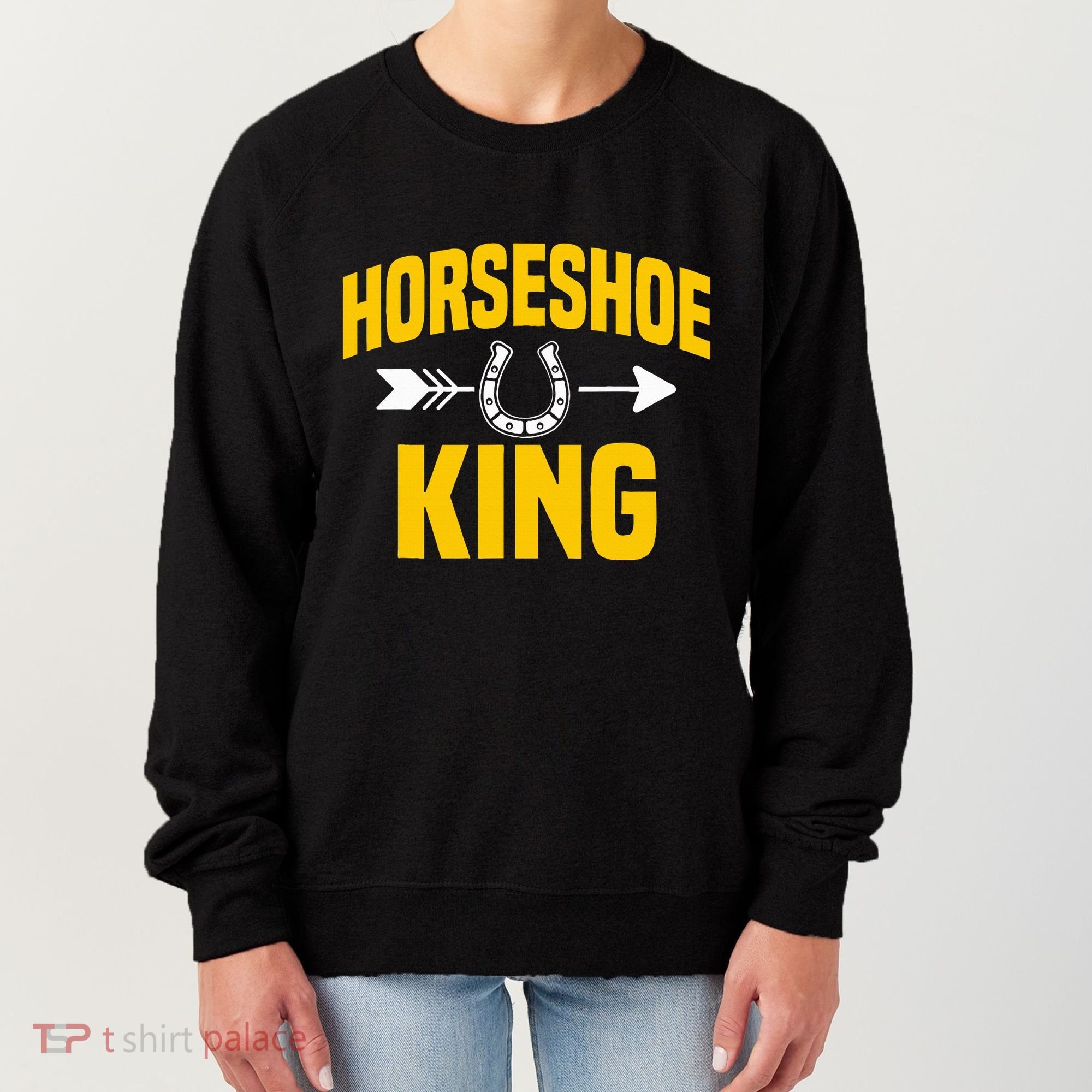 Horseshoe King Pitching Horse Lover Ferrier Women's Sweatshirt