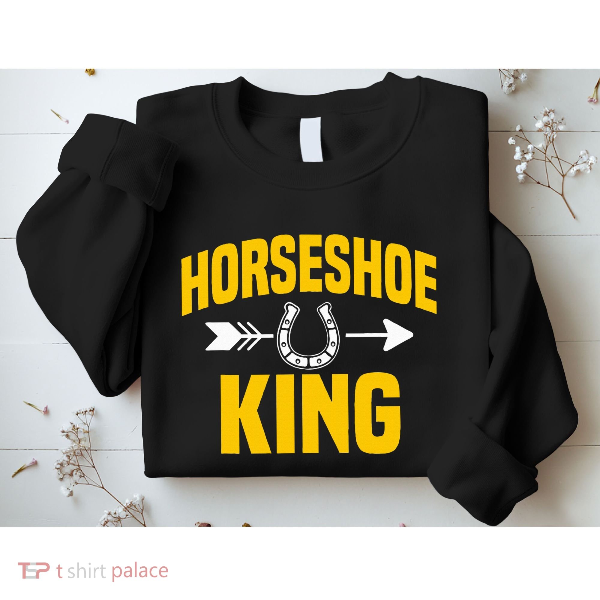 Horseshoe King Pitching Horse Lover Ferrier Sweatshirt