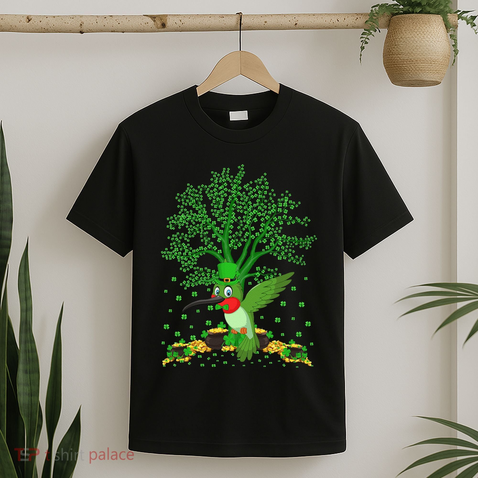 Hummingbird Lover Shamrock Tree Hummingbird St Patrick's Day T-Shirt