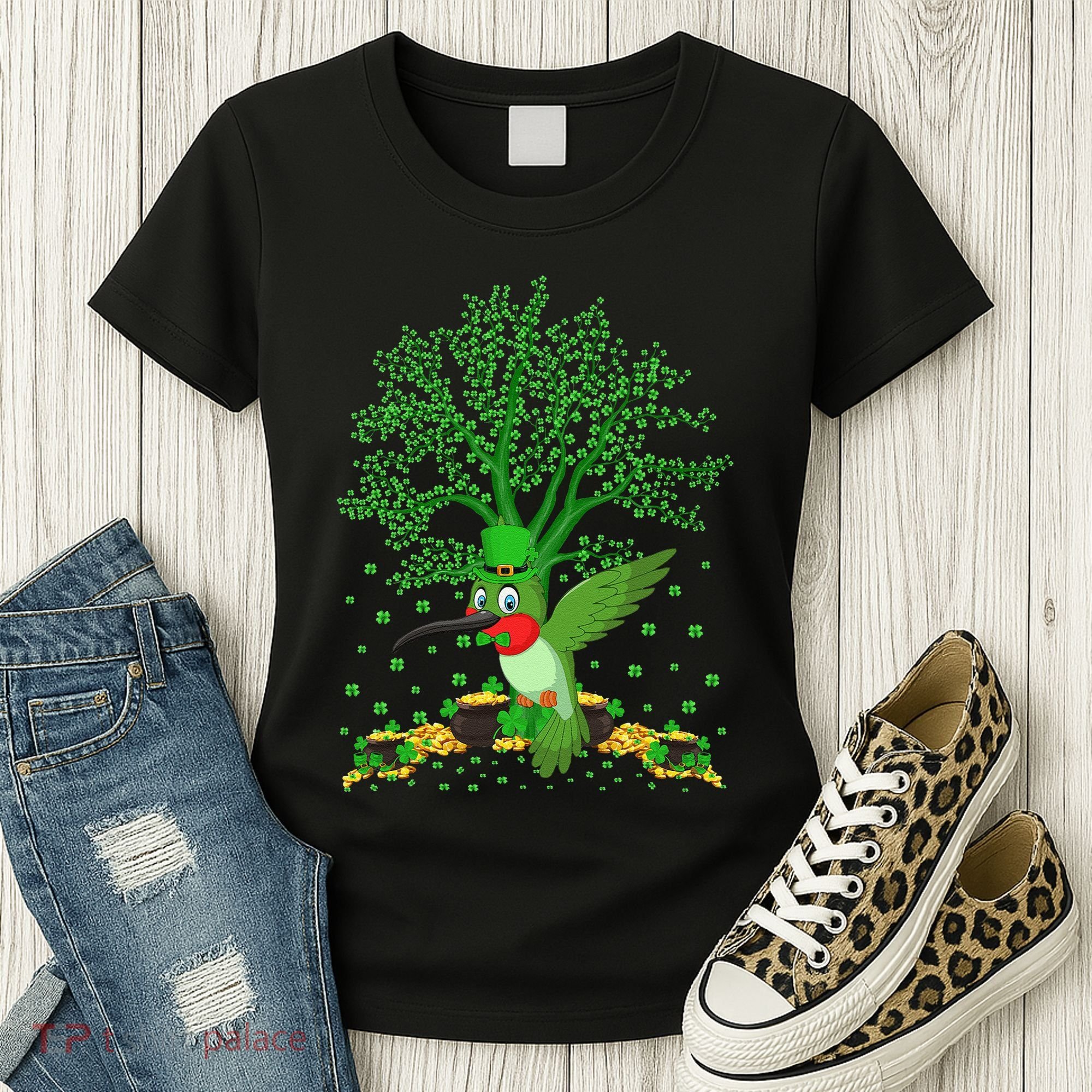 Hummingbird Lover Shamrock Tree Hummingbird St Patrick's Day Women's T-Shirt