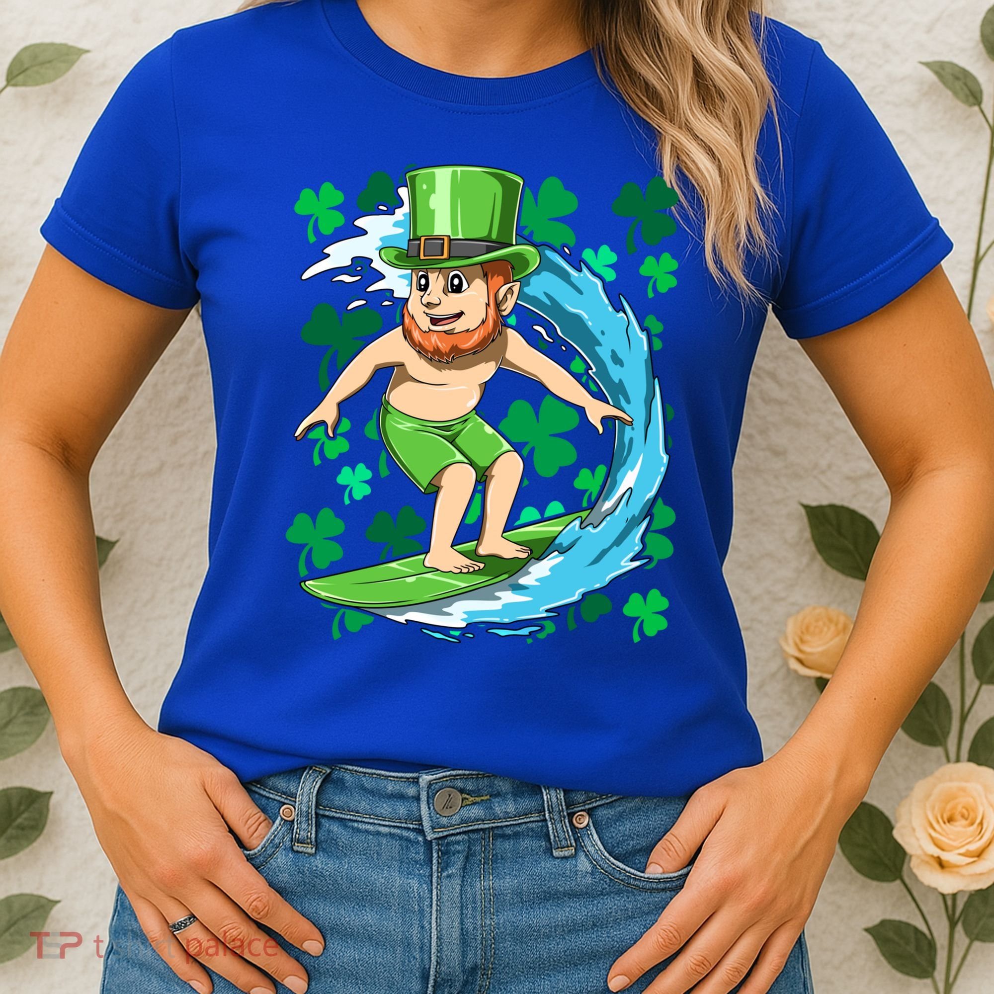 Hawaiian Leprechaun Surfing Irish St Patrick's Day Surfers Gift Women's T-Shirt
