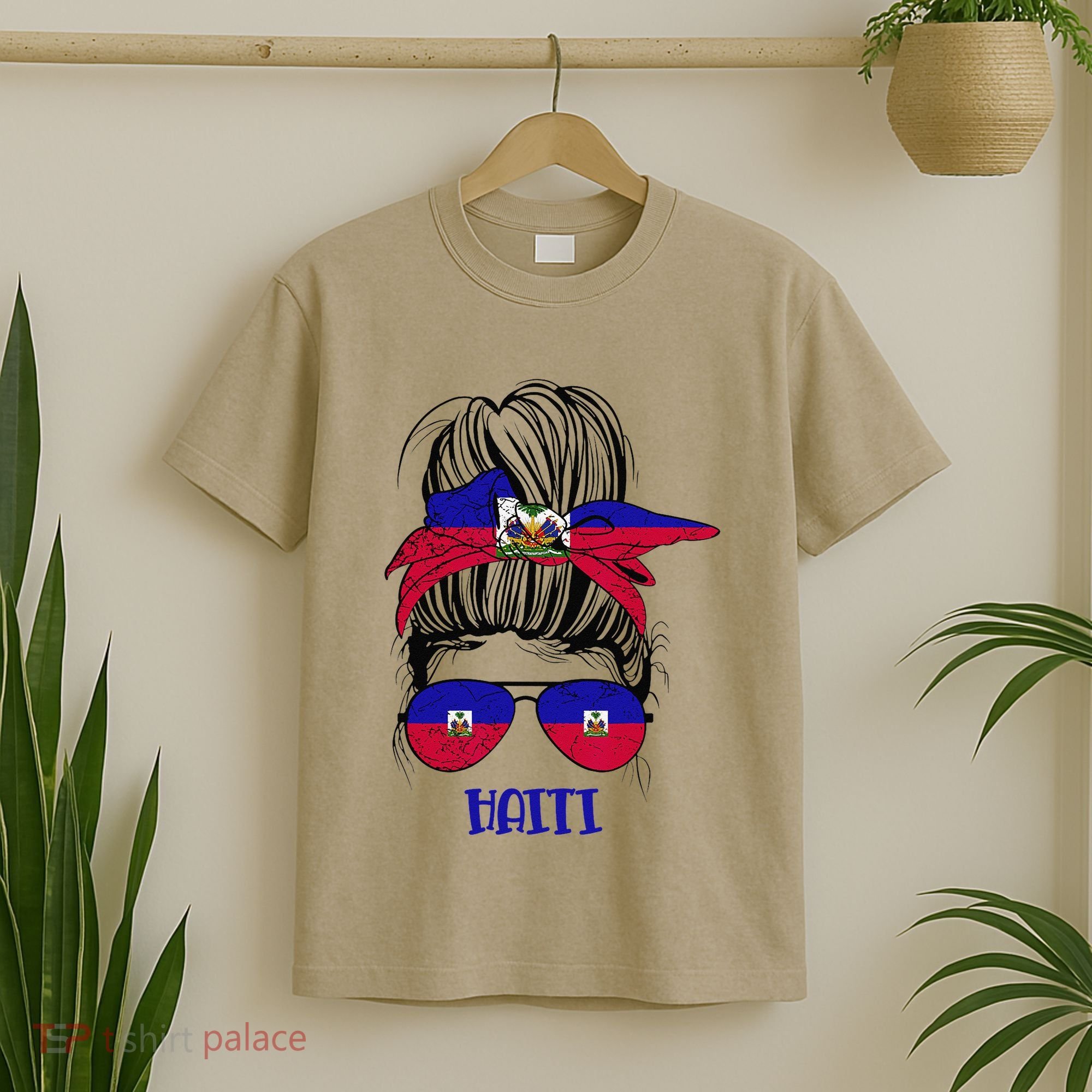 Haitian Messy Bun Haiti Haiti woman flag Proud T-Shirt