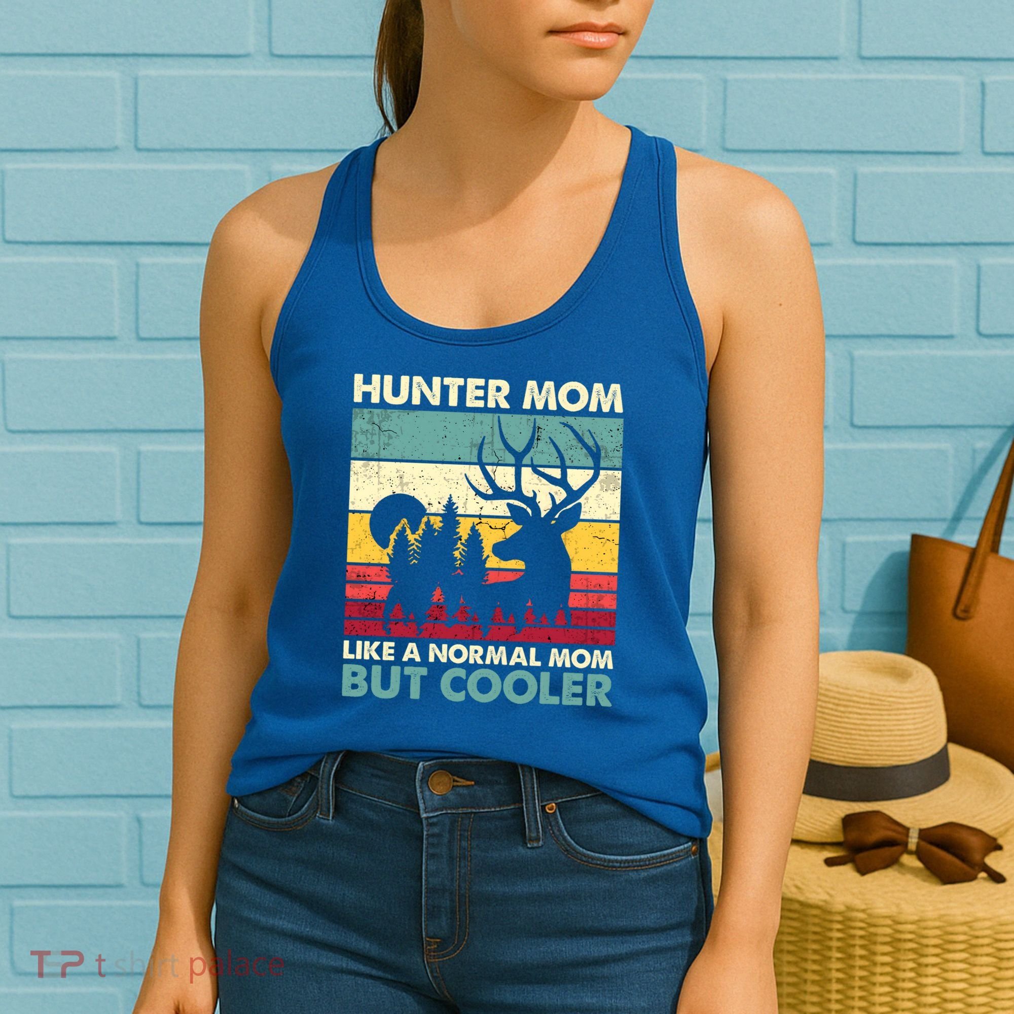 Hunter Mom Like Normal Mom But Cooler Retro Funny Hunting Gift Women's Tank Top