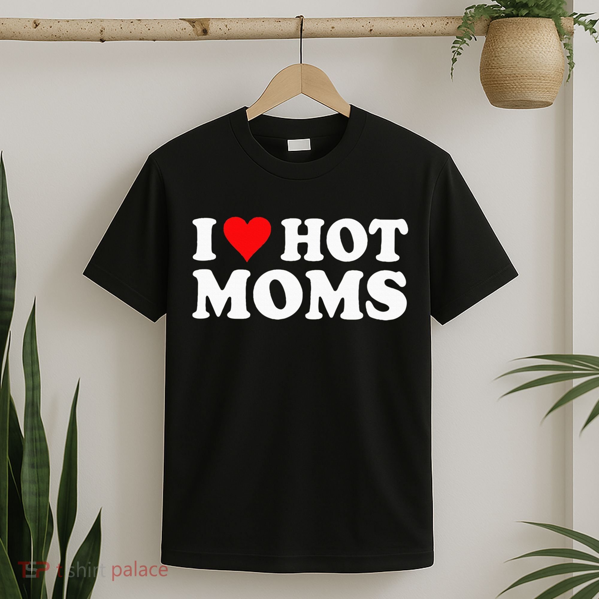Hot Moms Love T-Shirt