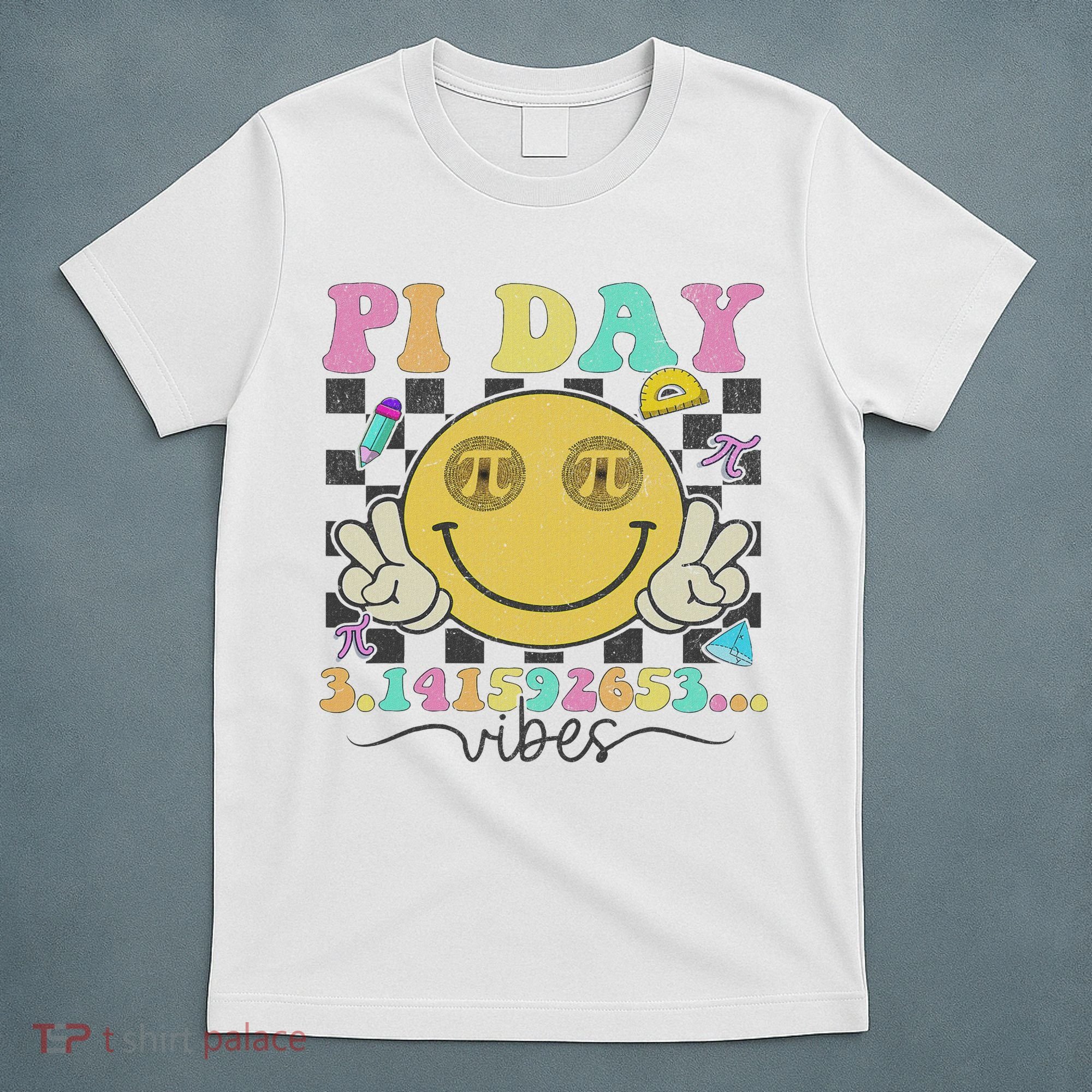 Happy Pi Day 3. 14 Vibes Cute Smile Face Pi Day T-Shirt