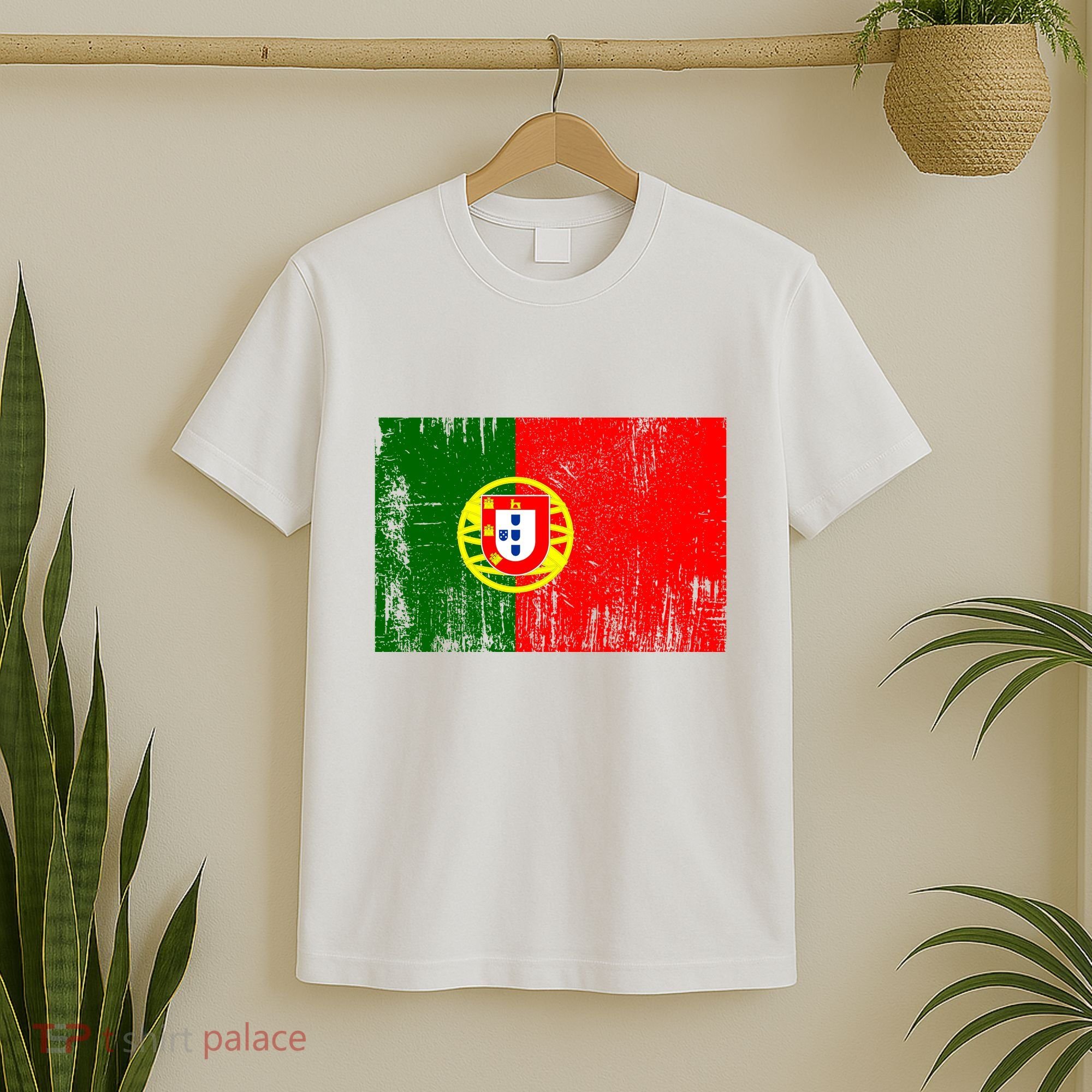 Happy Portugal Day Distressed Portugal Flag T-Shirt