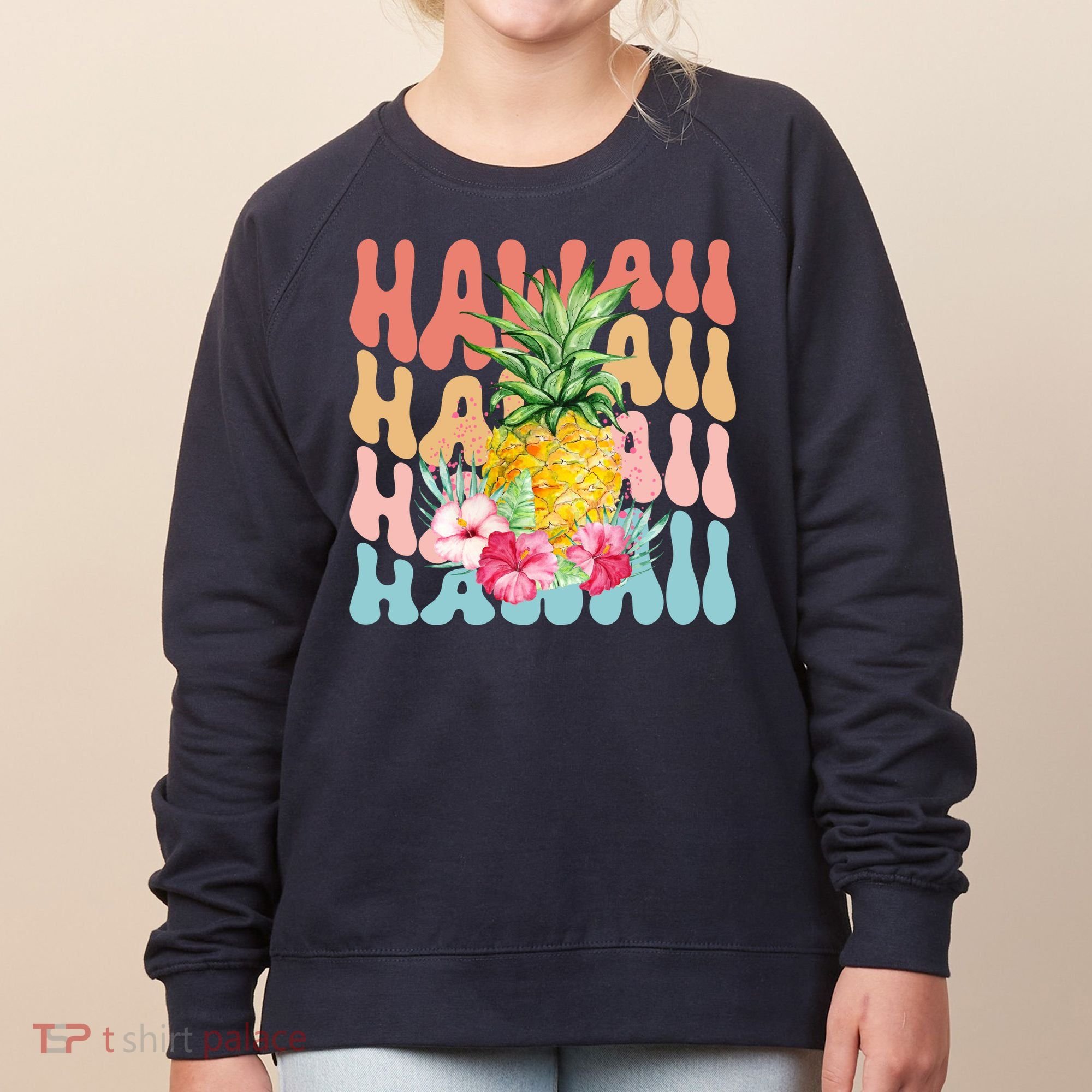 Hawaii Pineapple Summer Groovy Retro Women's Sweatshirt