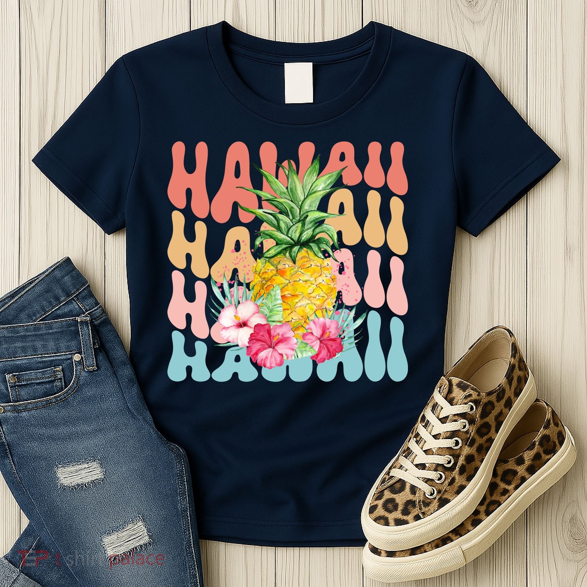 Hawaii Pineapple Summer Groovy Retro Women's T-Shirt