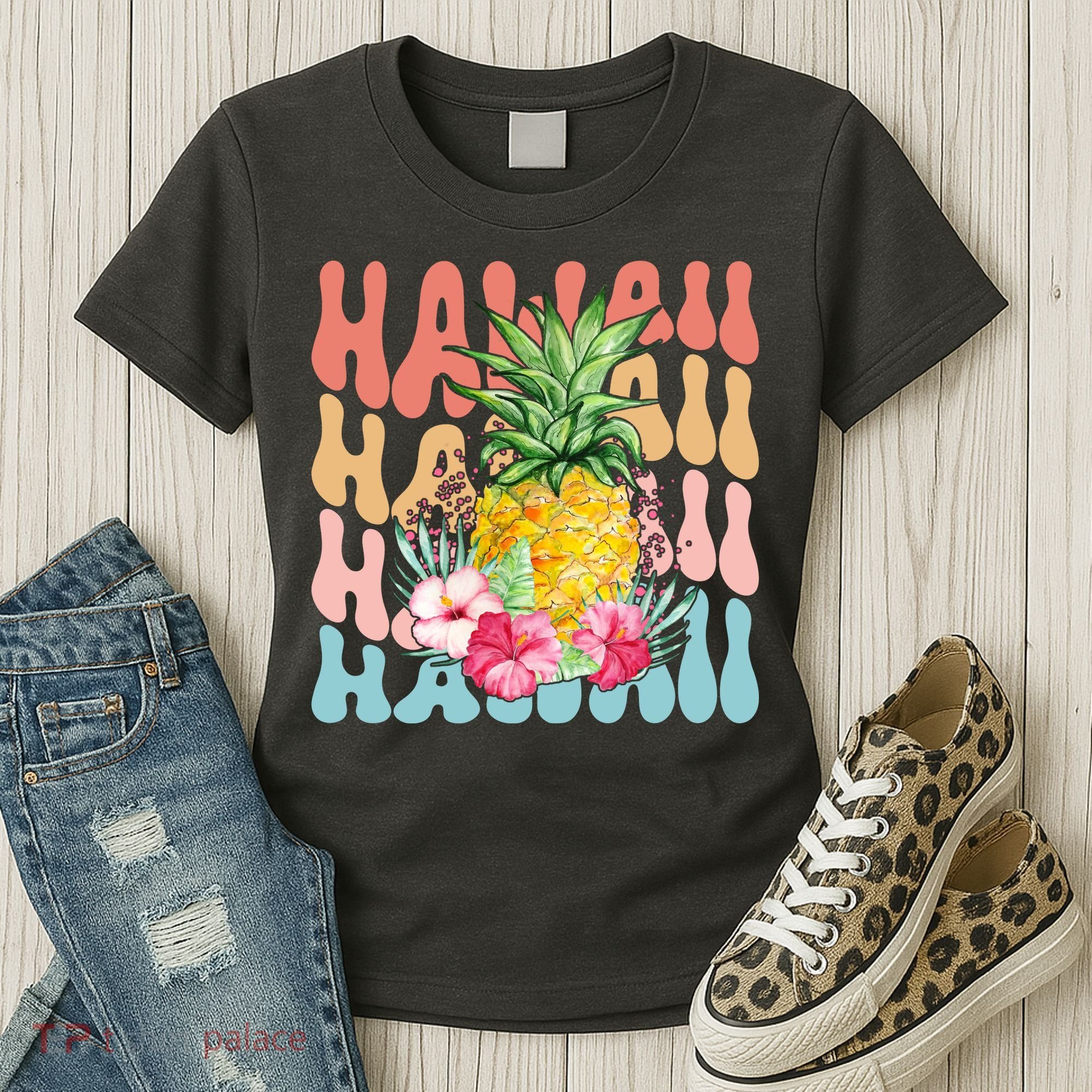 Hawaii Retro Tropical Pineapple Floral Women's T-Shirt