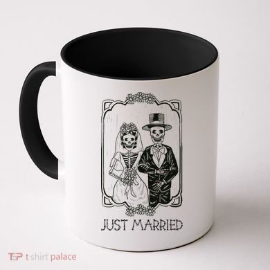 Halloween Skeletons Bride And Groom Just Married Funny Coffee Mug