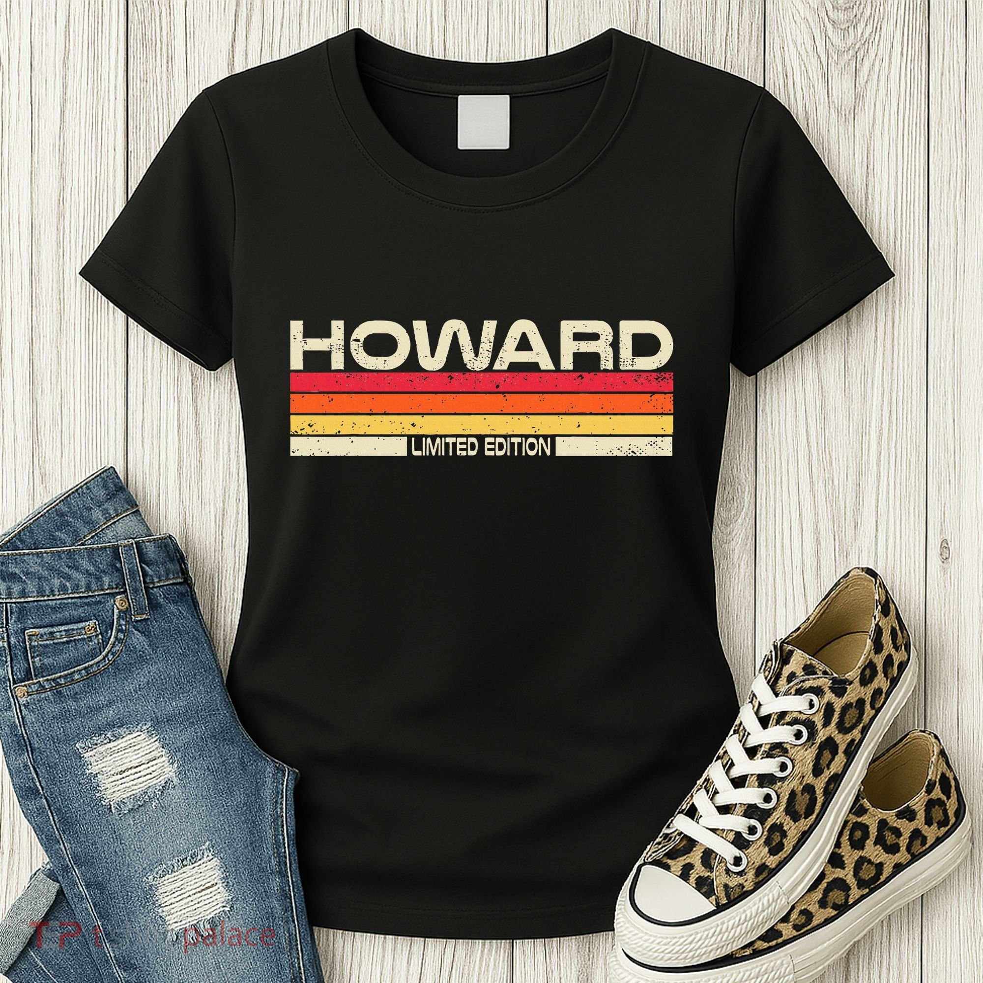 Howard Surname Birthday Family Reunion 80s 90s Sunset Women's T-Shirt